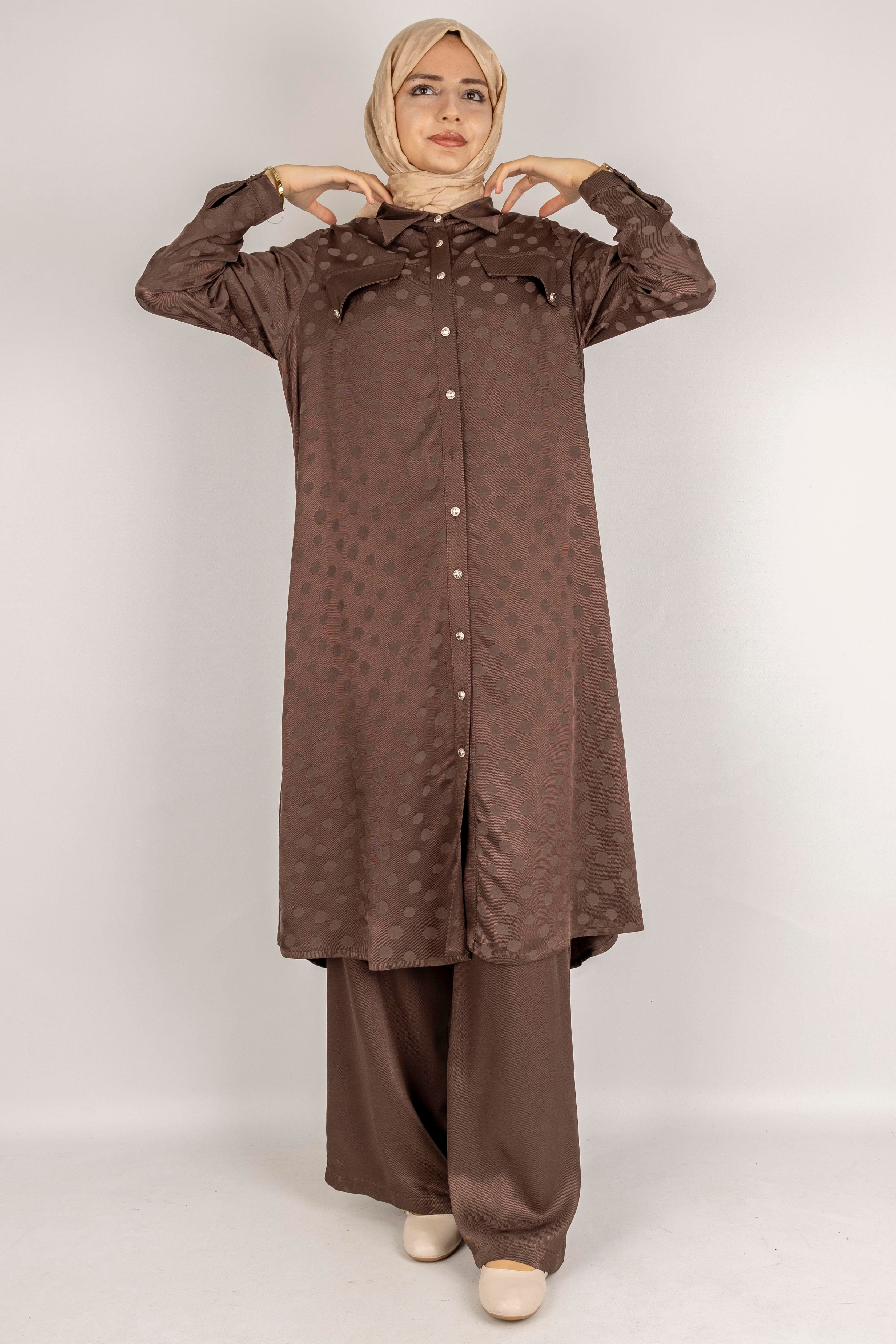 Qupra Kumaş Puantiye Desenli Tesettür Takım Kahve OTW45830