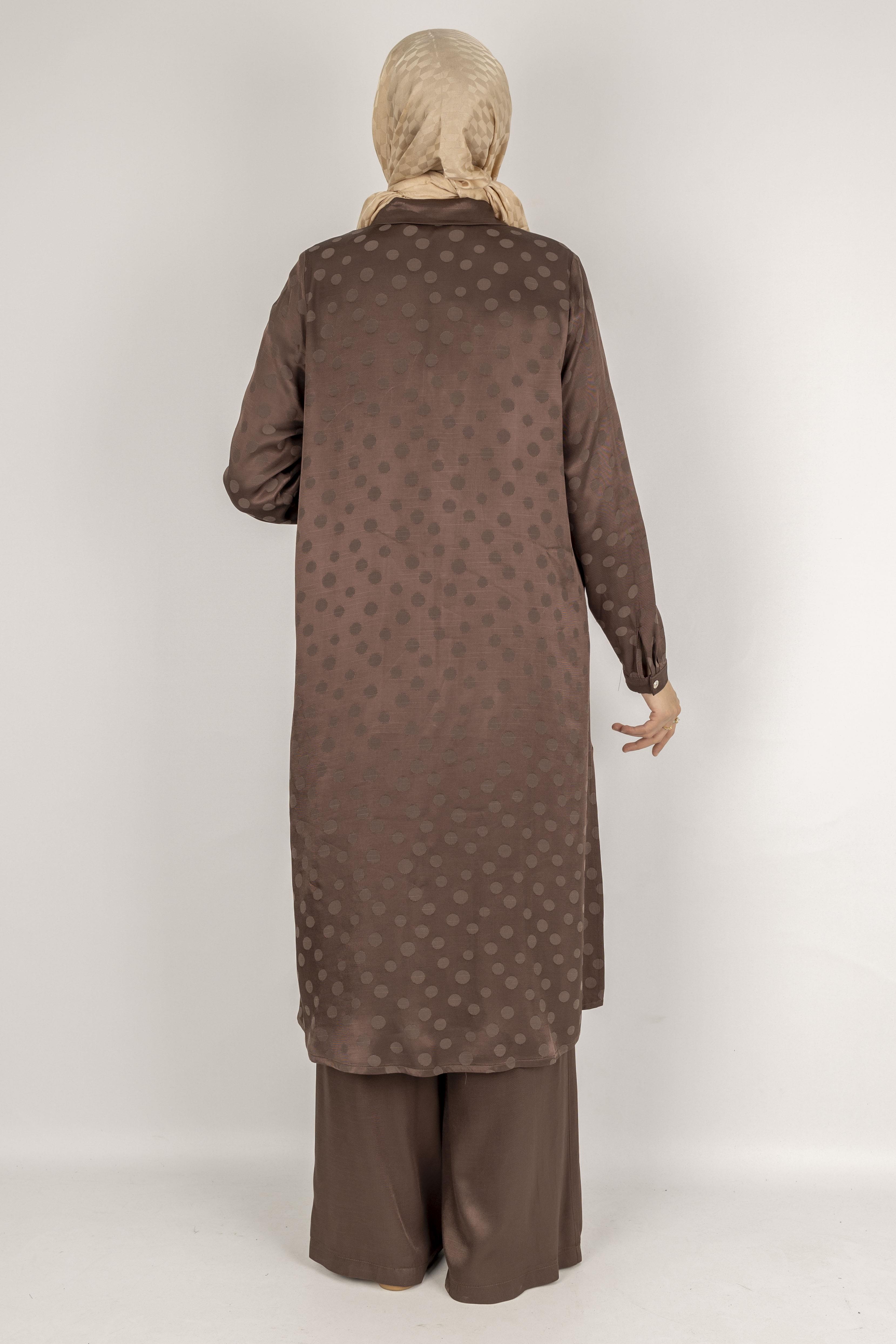 Qupra Kumaş Puantiye Desenli Tesettür Takım Kahve OTW45830