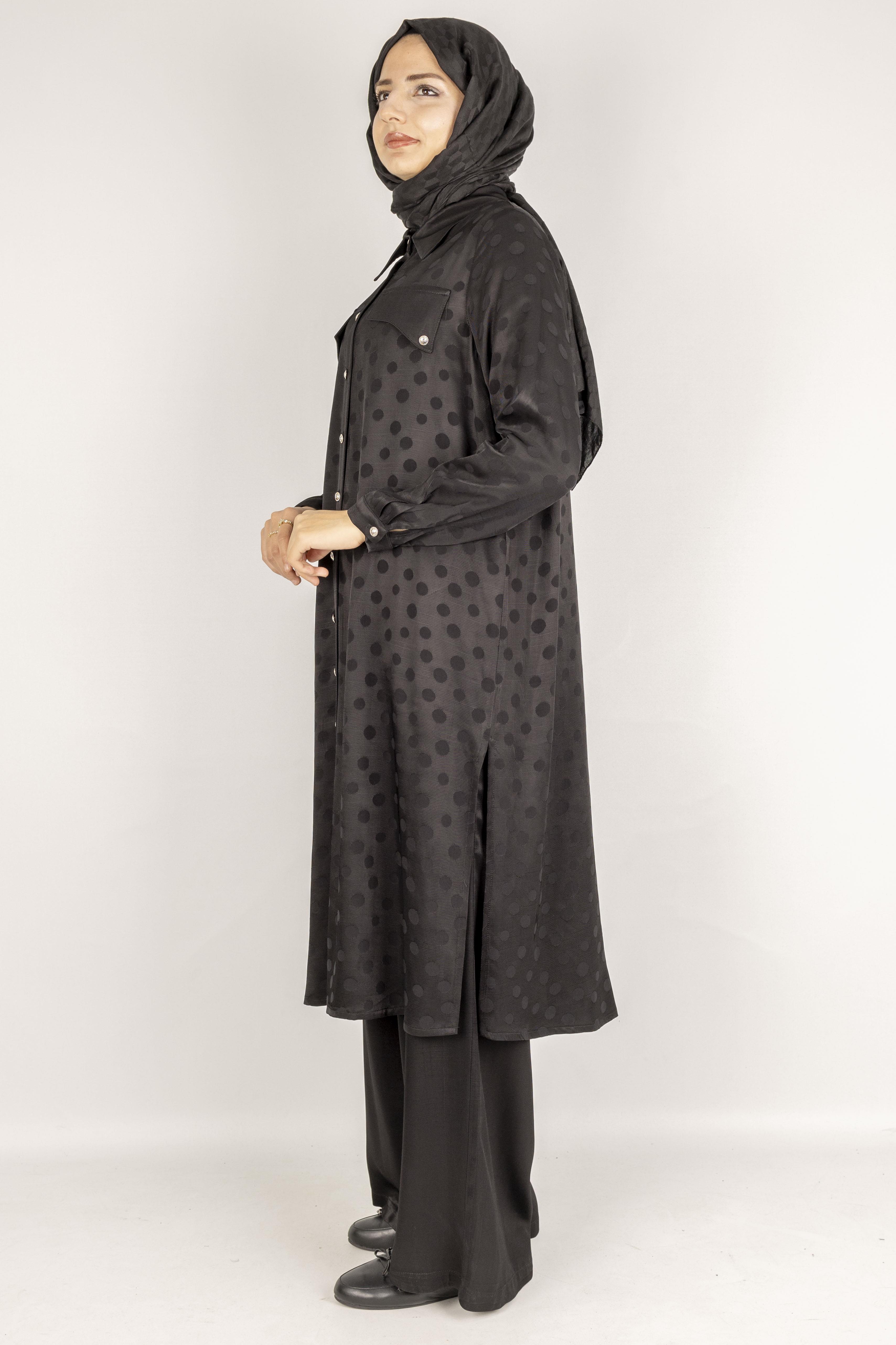 Qupra Kumaş Puantiye Desenli Tesettür Takım Siyah OTW45830