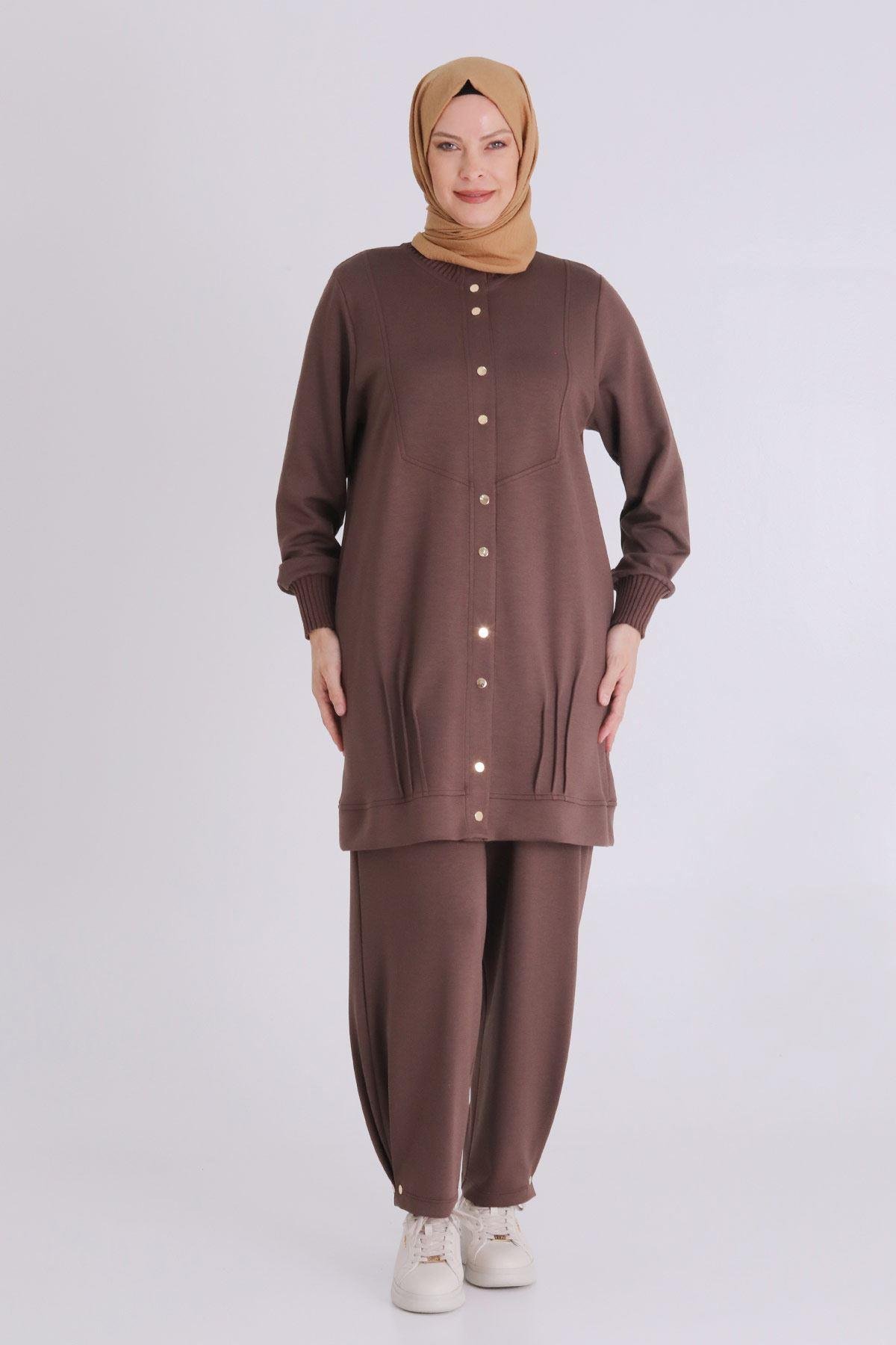 Ribanalı Kol Detaylı Pantolonlu Tesettür Takım Kahve OTW3548