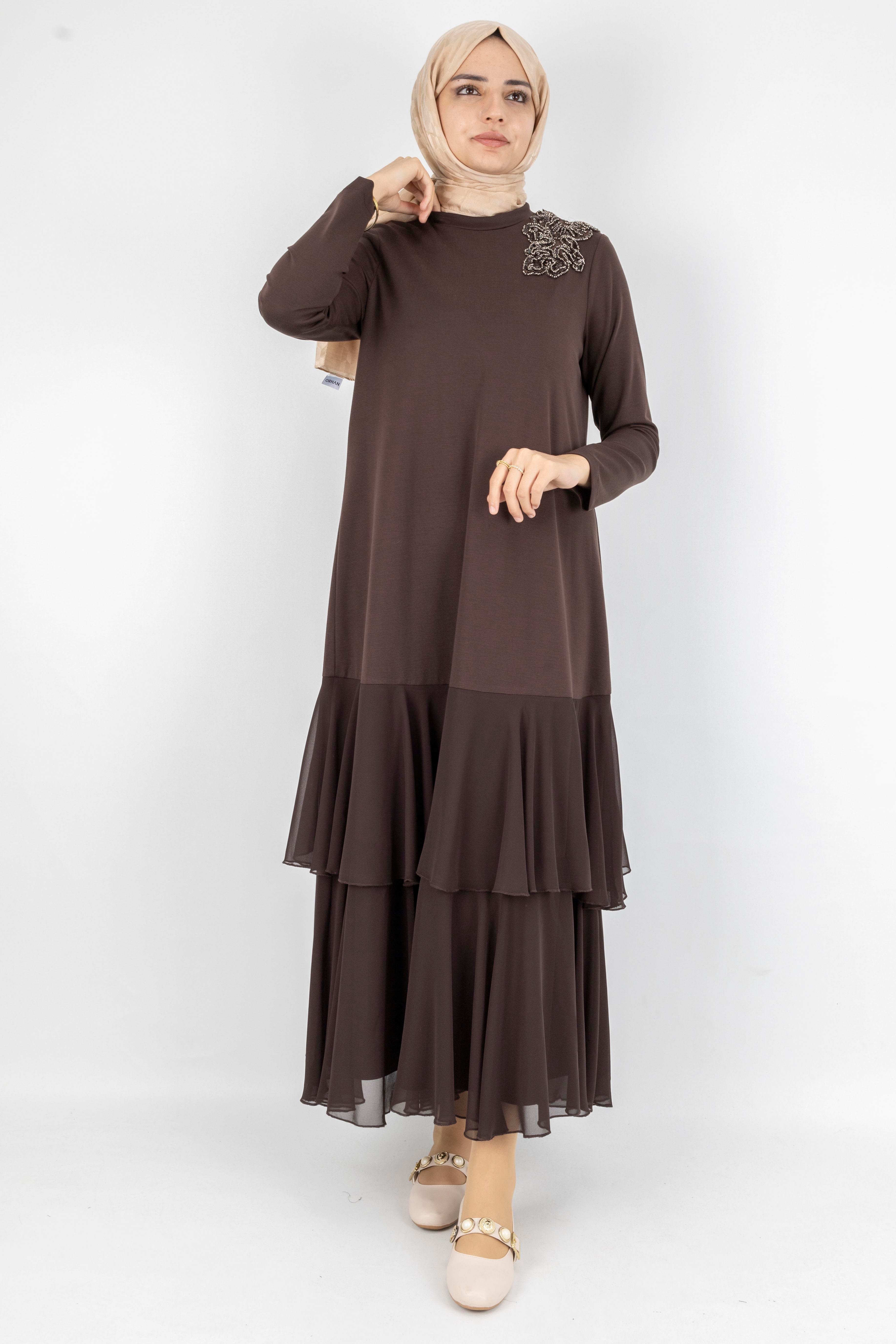 Şifon Katlı Omuz Taşlı Çelik Örme Uzun Elbise Kahve OTW25170