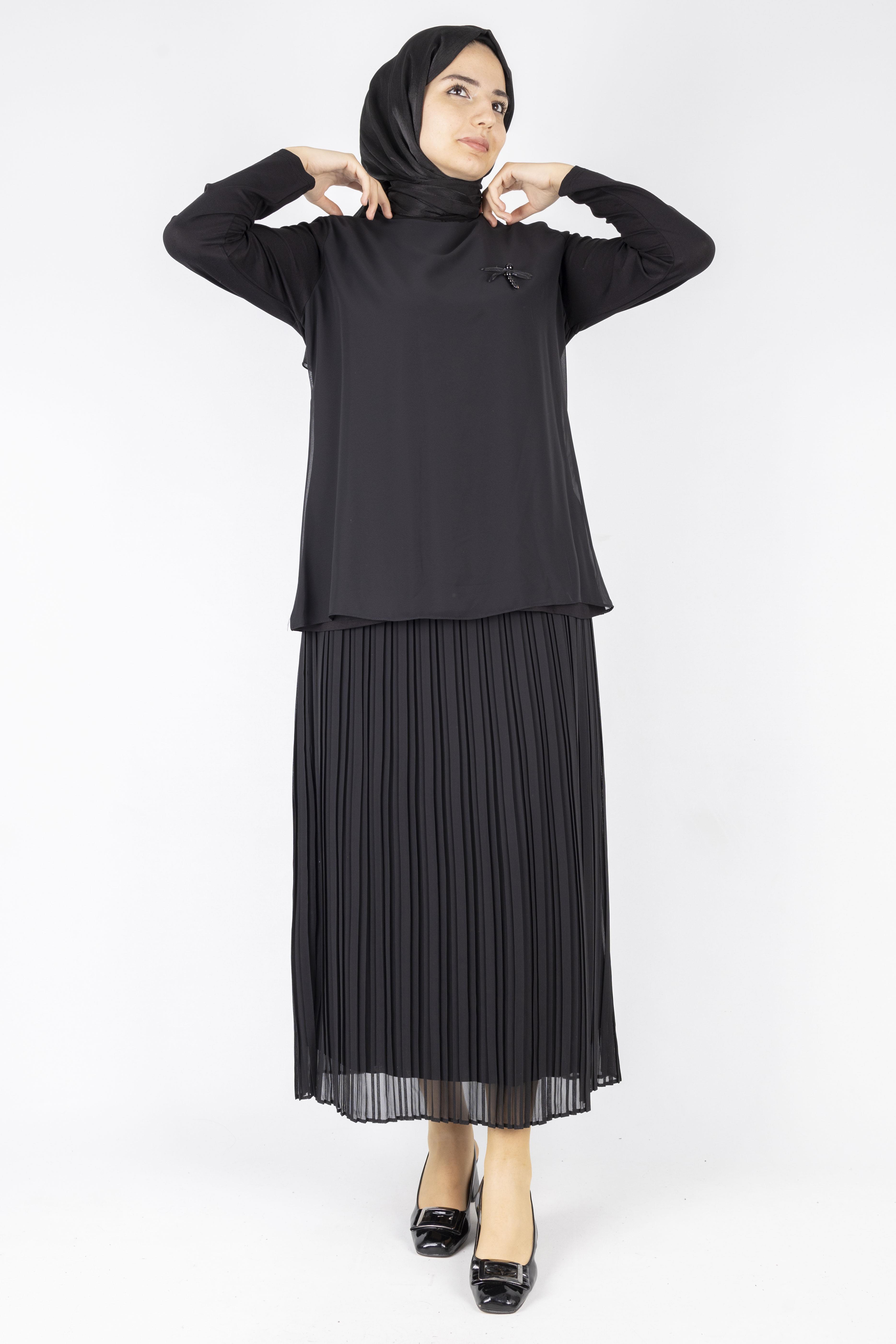 Şifon Kumaş Broşlu Tunik Siyah OTW572
