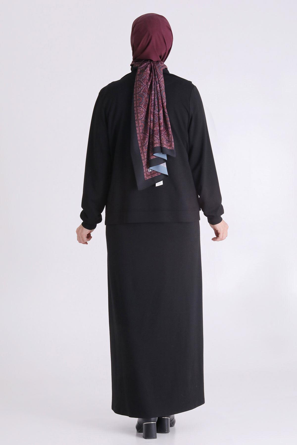 Siyah Deri Şerit ve Pul Detaylı Tesettür İkili Takım Siyah OTW40013