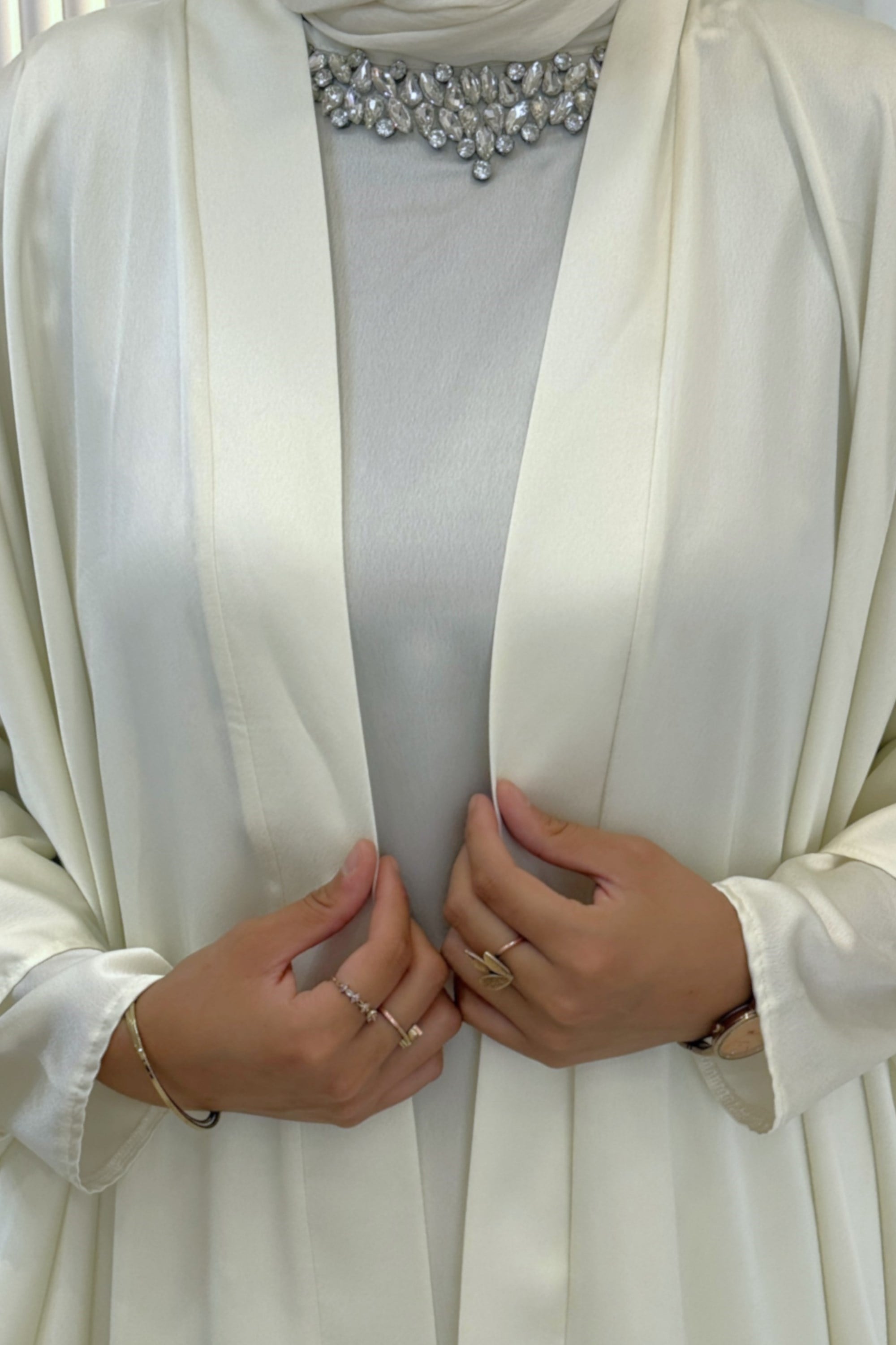 Taş Detaylı İç Elbiseli Tesettür Abaya Takım Ekru OTW9785