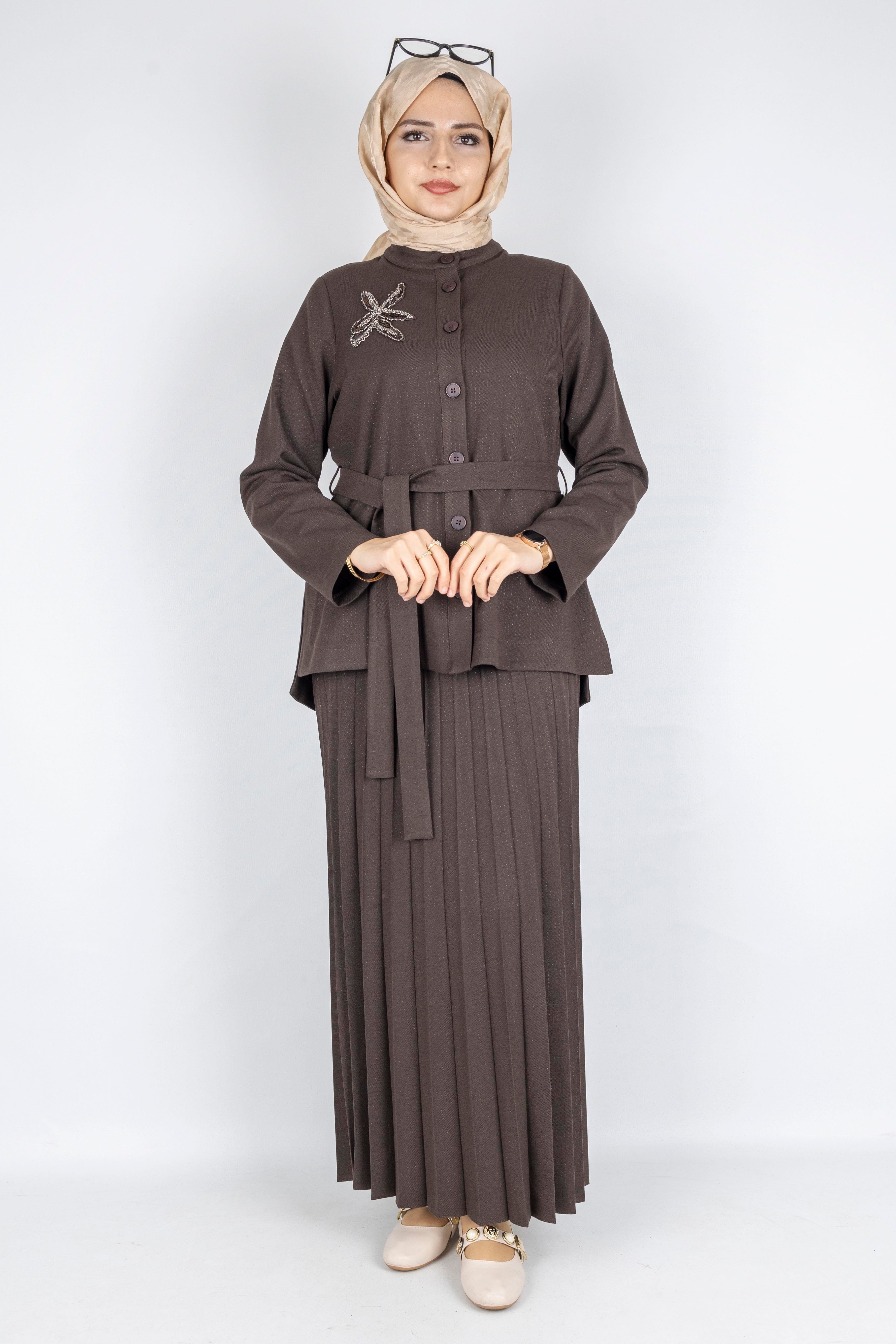 Taş Detaylı Pliseli Tesettür Takım Kahve OTW25556