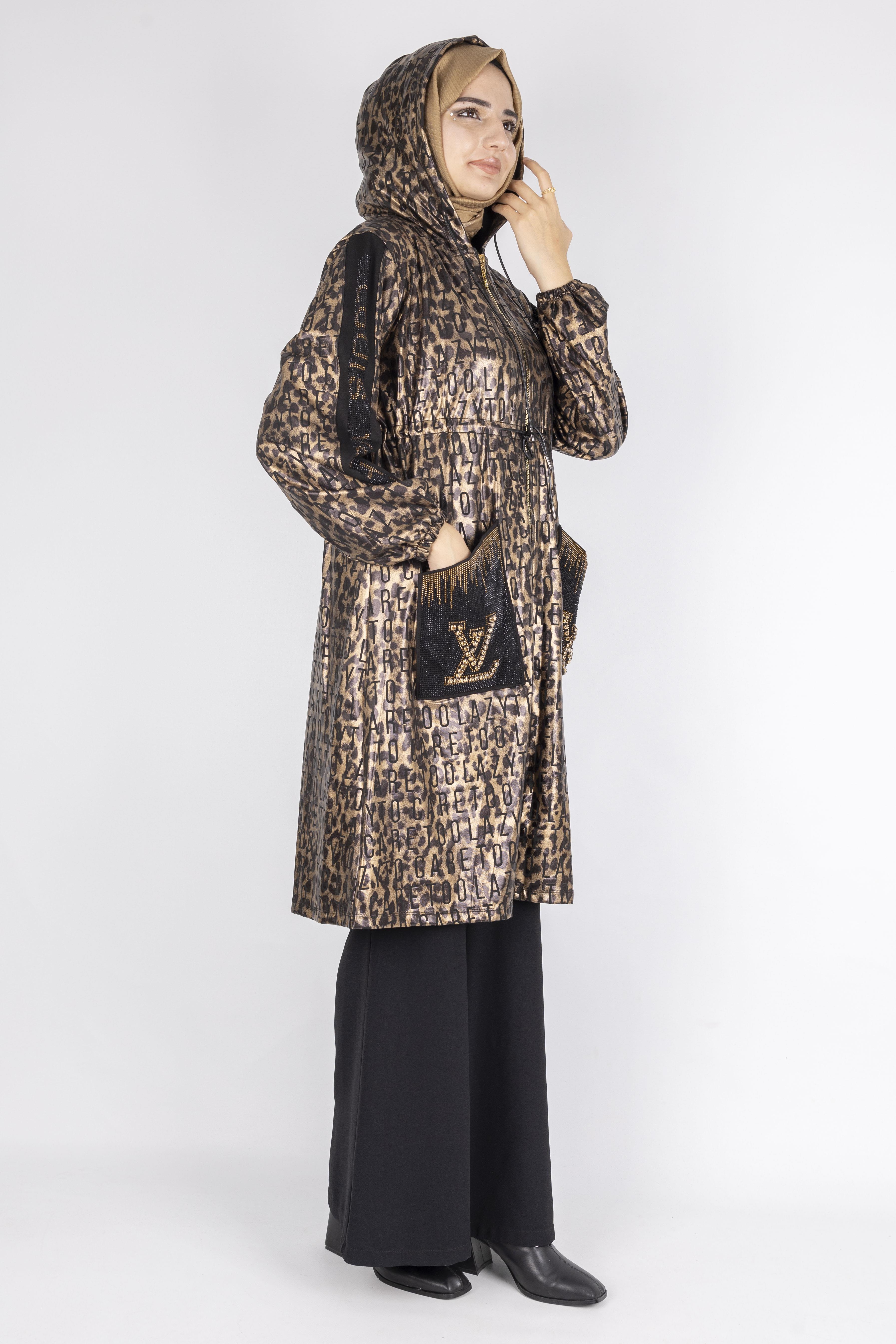 Taş İşlemeli Cepli Leopar Baskı Fermuarlı Kap Leopar OTW1001