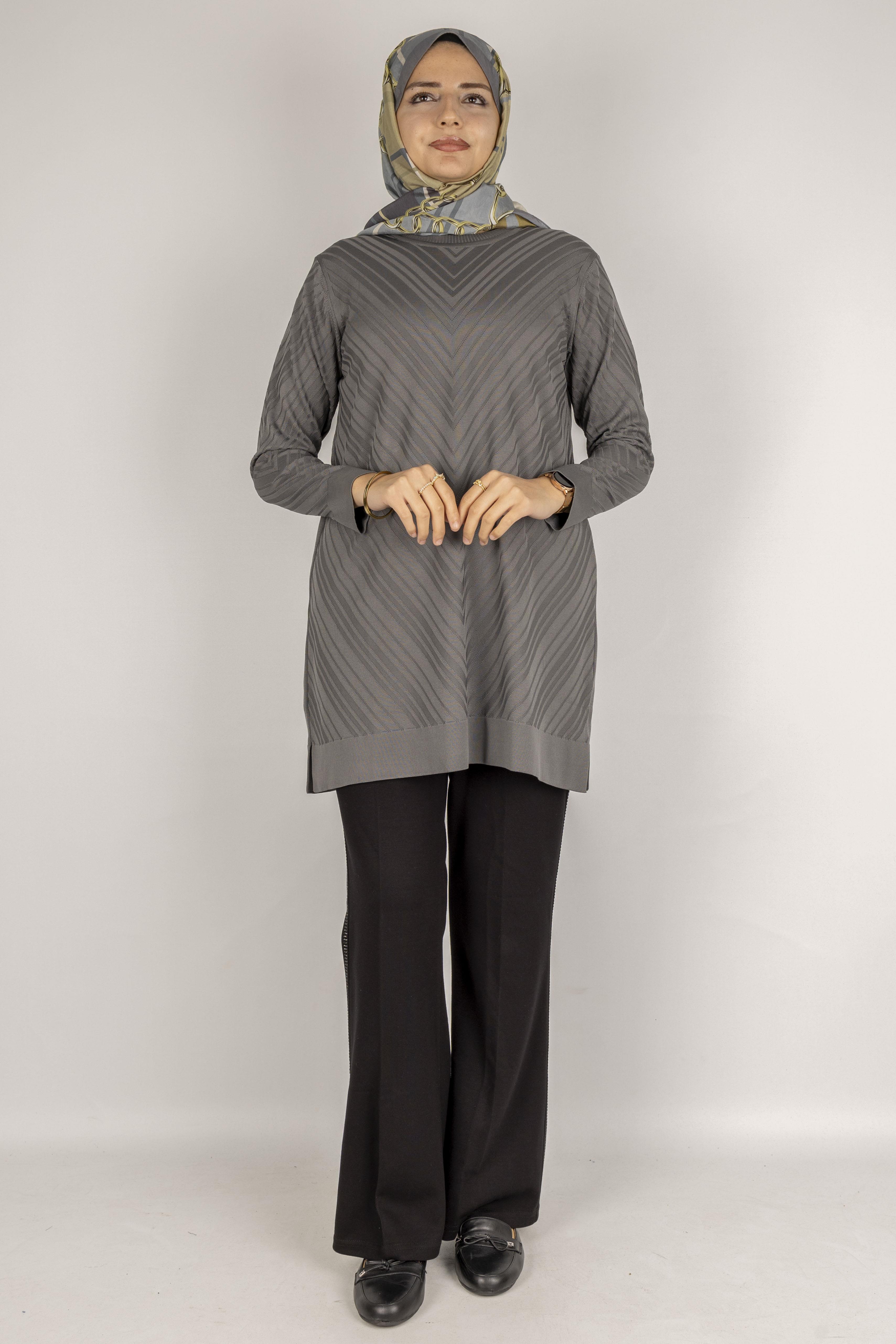 V Desenli Tesettür Merserize Tunik Gri OTW1035