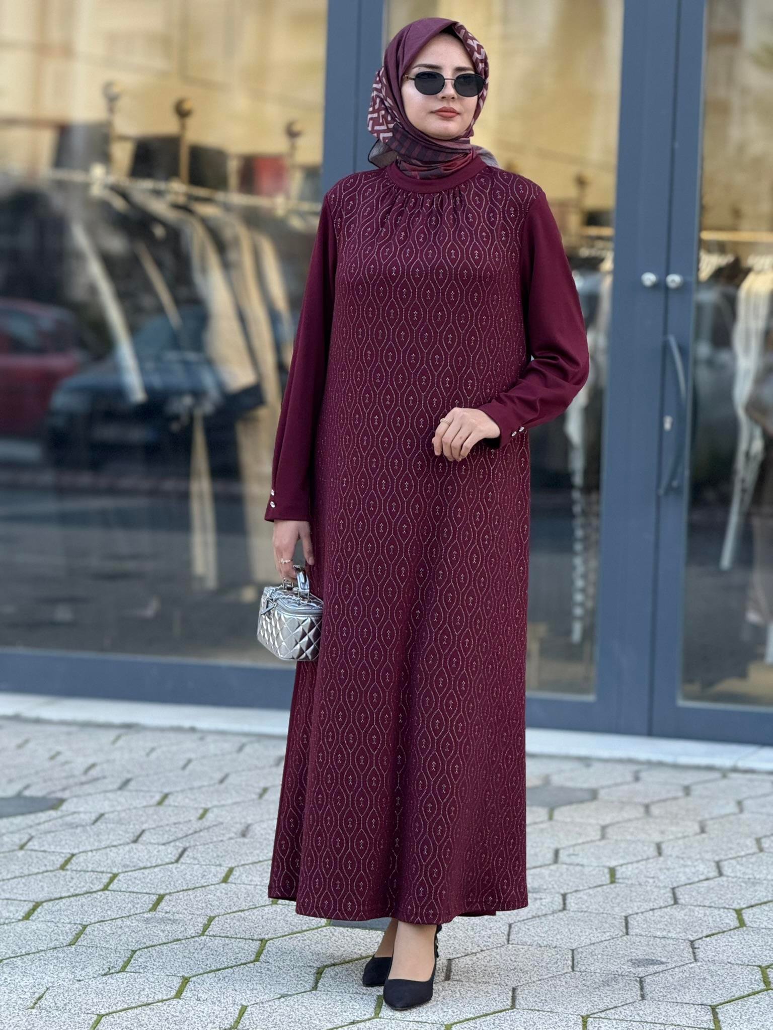 Yaka Büzgülü Simli Penye Büyük Beden Elbise Bordo OTW2200
