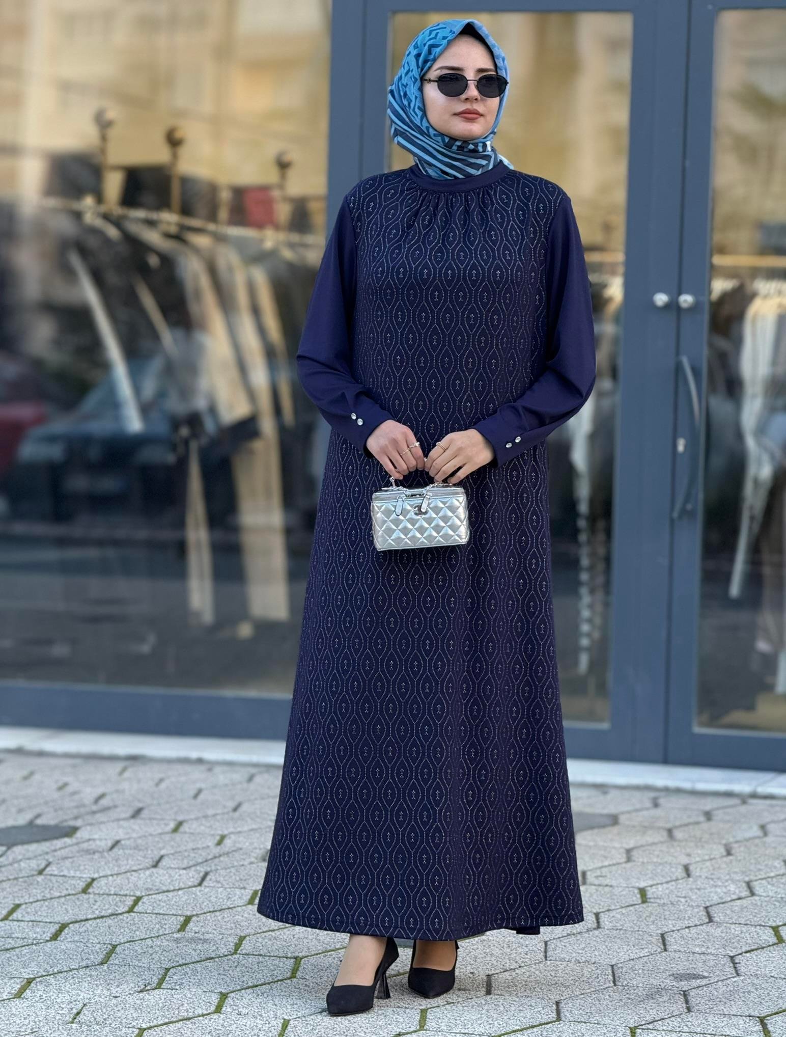 Yaka Büzgülü Simli Penye Büyük Beden Elbise Lacivert OTW2200