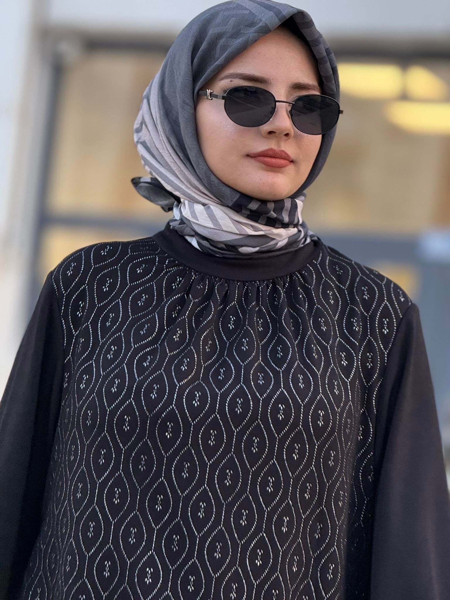 Yaka Büzgülü Simli Penye Büyük Beden Elbise Siyah OTW2200