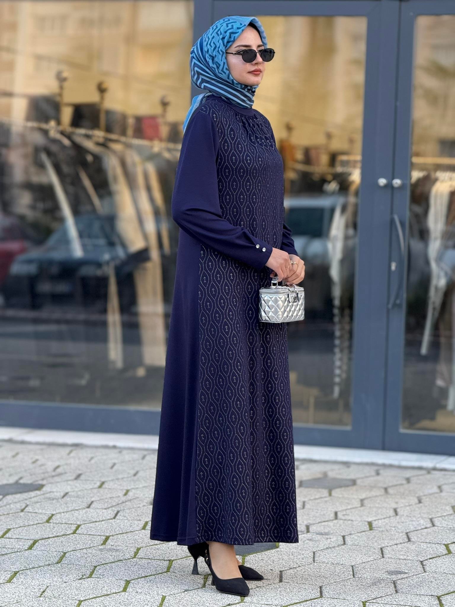 Yaka Büzgülü Simli Penye Büyük Beden Elbise Lacivert OTW2200