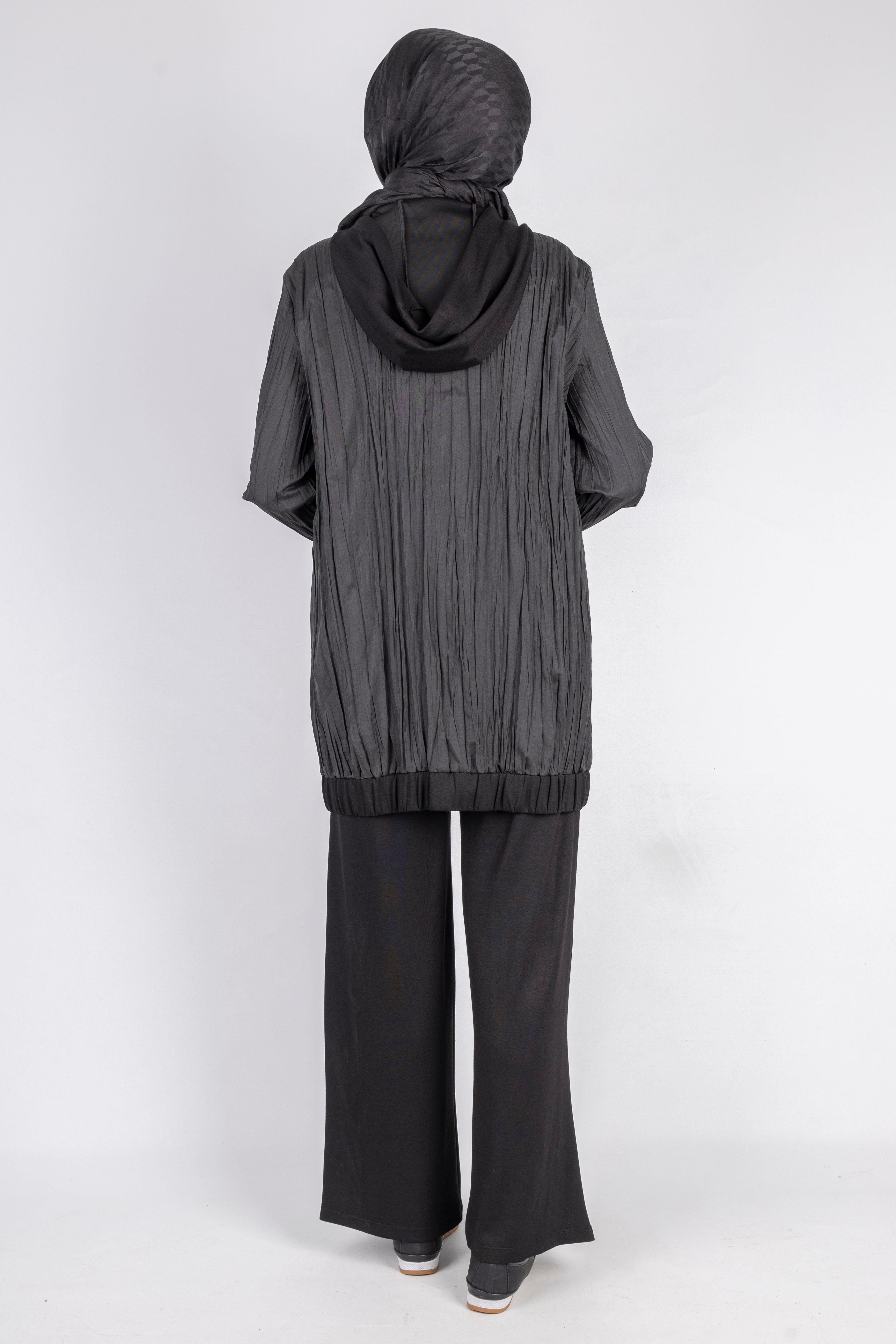 Yanları Taş Aksesuarlı Spor Tesettür Takım Siyah OTW2622