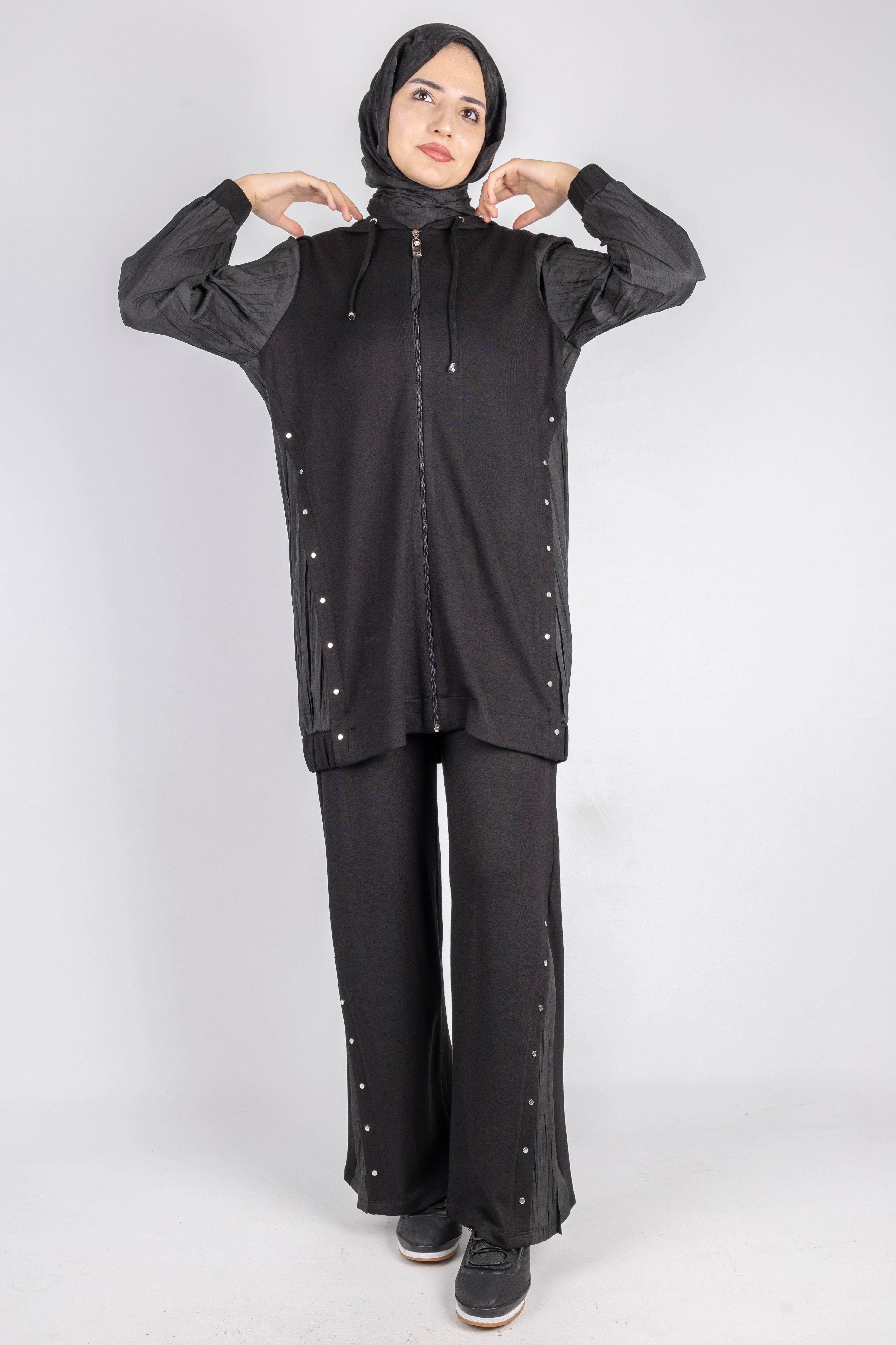 Yanları Taş Aksesuarlı Spor Tesettür Takım Siyah OTW2622