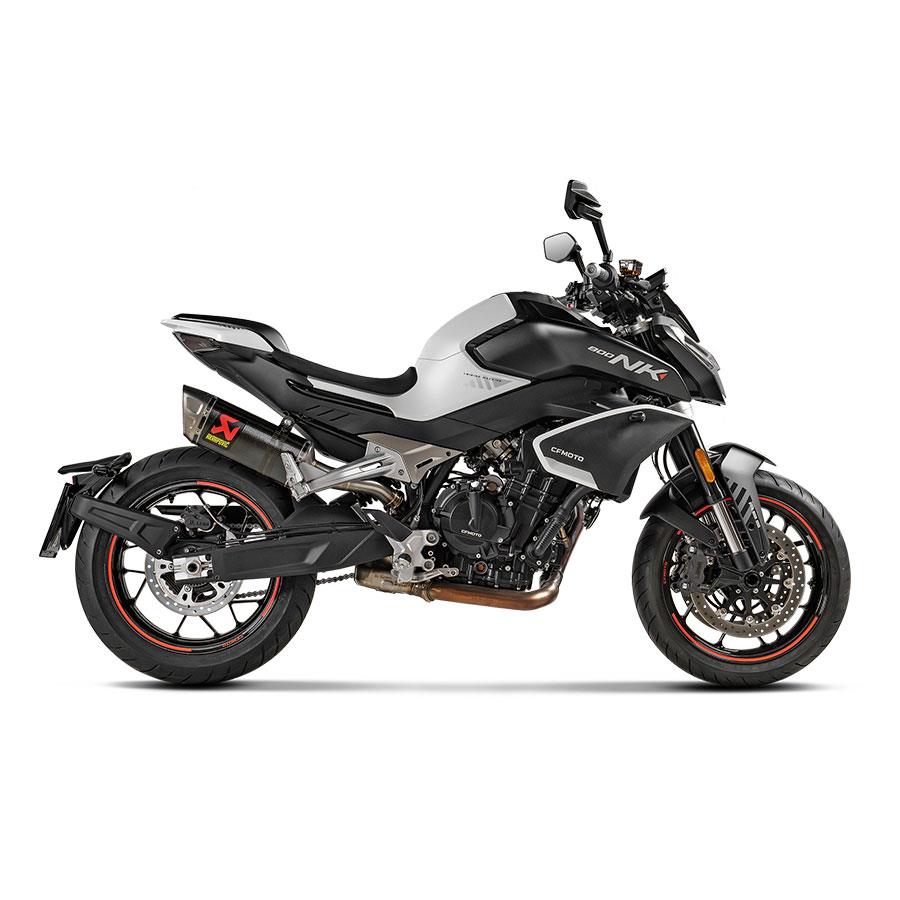 AKRAPOVIC S-CF8SO1-HAPLC CF MOTO 800NK (23-25) SLIP-ON LINE (CARBON) EGZOZ