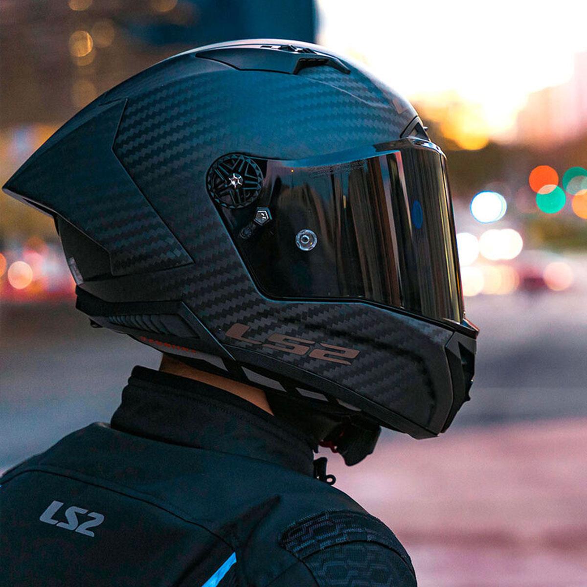 LS2 THUNDER KARBON GP AERO MAT SİYAH KASK