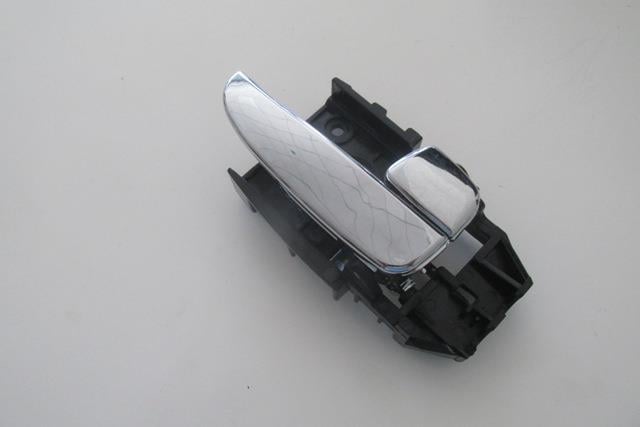 HYUNDAI ELANTRA- 04/07; ÖN KAPI İÇ AÇMA KOLU SAĞ NİKELAJLI