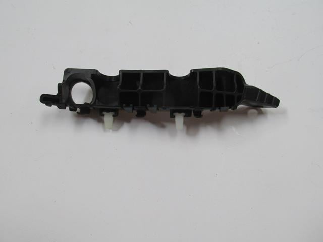 HYUNDAI ELANTRA- 11/15; ÖN TAMPON İÇ BAĞLANTI BRAKETİ SAĞ PLASTİK (TW-CASP)