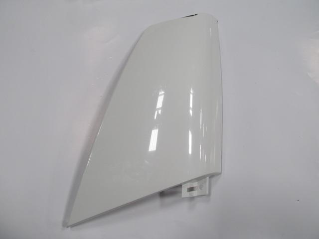 ISUZU NKR- 06/09; ÖN KÖŞE PANELİ SOL PLASTİK BEYAZ (TEK TEKER) (CASP)