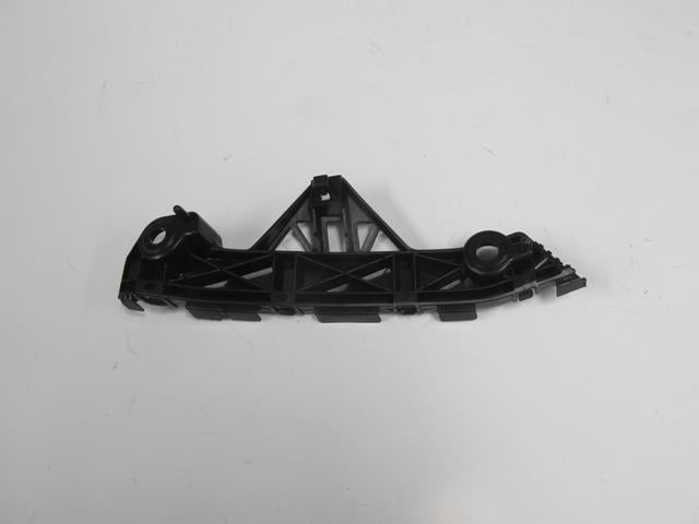 MAZDA 3- SD/HB- 10/11; ÖN TAMPON BRAKETİ SOL (ÜST KULAĞA TAKILAN) (TYG)