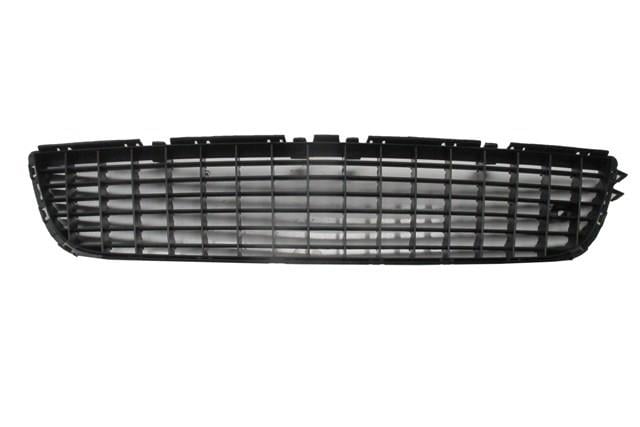 OPEL VECTRA- 06/09; ÖN TAMPON PANJURU ORTA