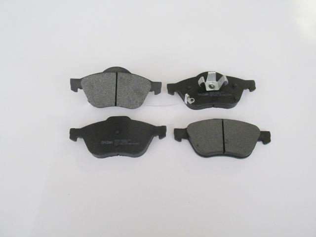 TOYOTA AVENSIS- 01/02; ÖN FREN BALATASI 1,6/1,8/2,0 (DİSK) (155X71,1X17,5/15;6,4X68,4X17,5) (DAIWA)
