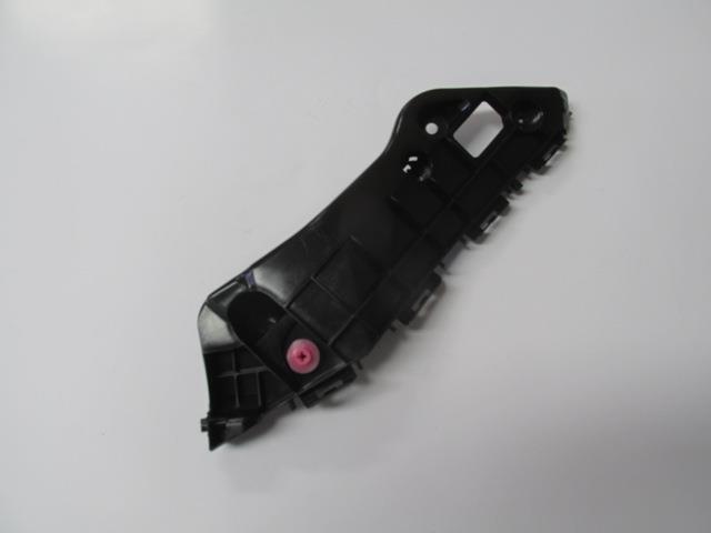 TOYOTA RAV4- 13/16; ÖN TAMPON BAĞLANTI BRAKETİ SOL (YAN KULAĞA BAĞLANAN) (TW)