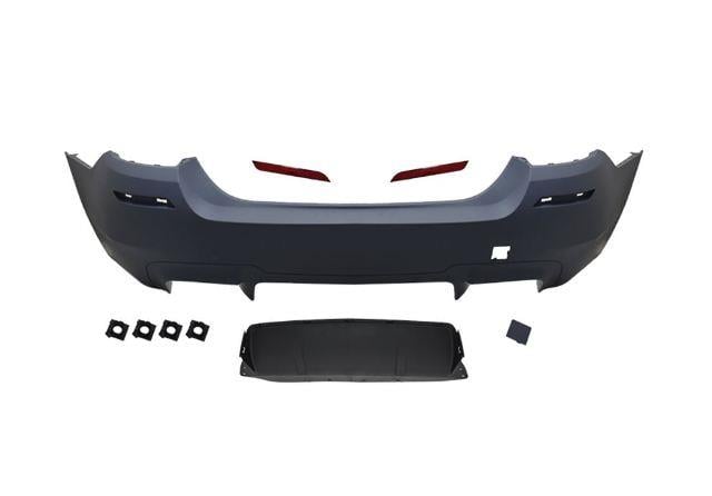 (YENİ ÜRÜN!!!)BMW 5 SERI- F10- 10/16; ARKA TAMPON KOMPLE ASTARLI (ÇİFT EGZ.DELİKLİ/KARLIKLI/REFLEKTÖRLÜ) M5