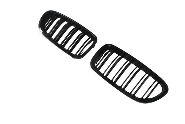 (YENİ ÜRÜN!!!)BMW 5 SERI- F10- 10/16; ÖN PANJUR SAĞ/SOL SET (2 PARÇA) (ÇİFT ÇITALI) (PİANO SİYAH)