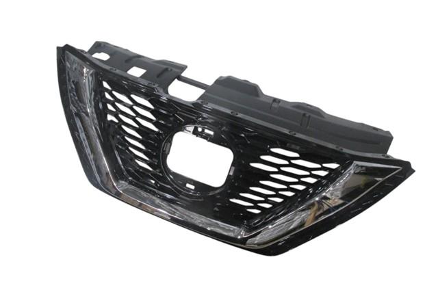 (YENİ ÜRÜN!!!)NISSAN QASHQAI- J11- 17/21; ÖN PANJUR NİKELAJ ÇITALI (KAMERA DELİKLİ) (TYG)