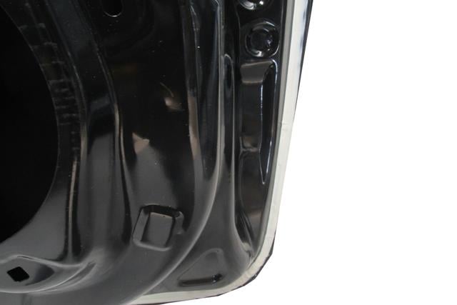 (YENİ ÜRÜN!!!)TOYOTA COROLLA- E210- 19/24; ÖN KAPI KOMPLE SOL (İCELİ/ÇEKOMASTİKLİ) (TW)