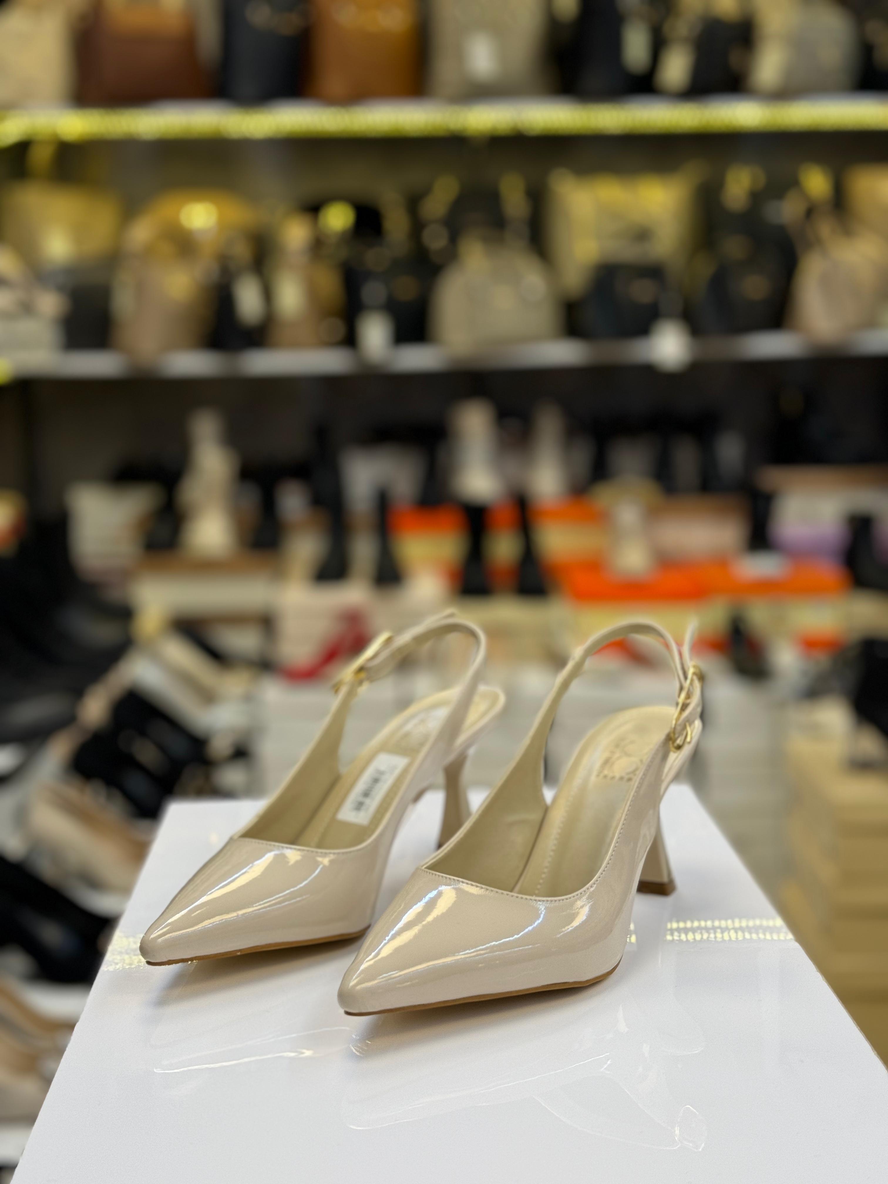 Arkası Açık Gold Detaylı Topuk Stiletto Ten Rugan