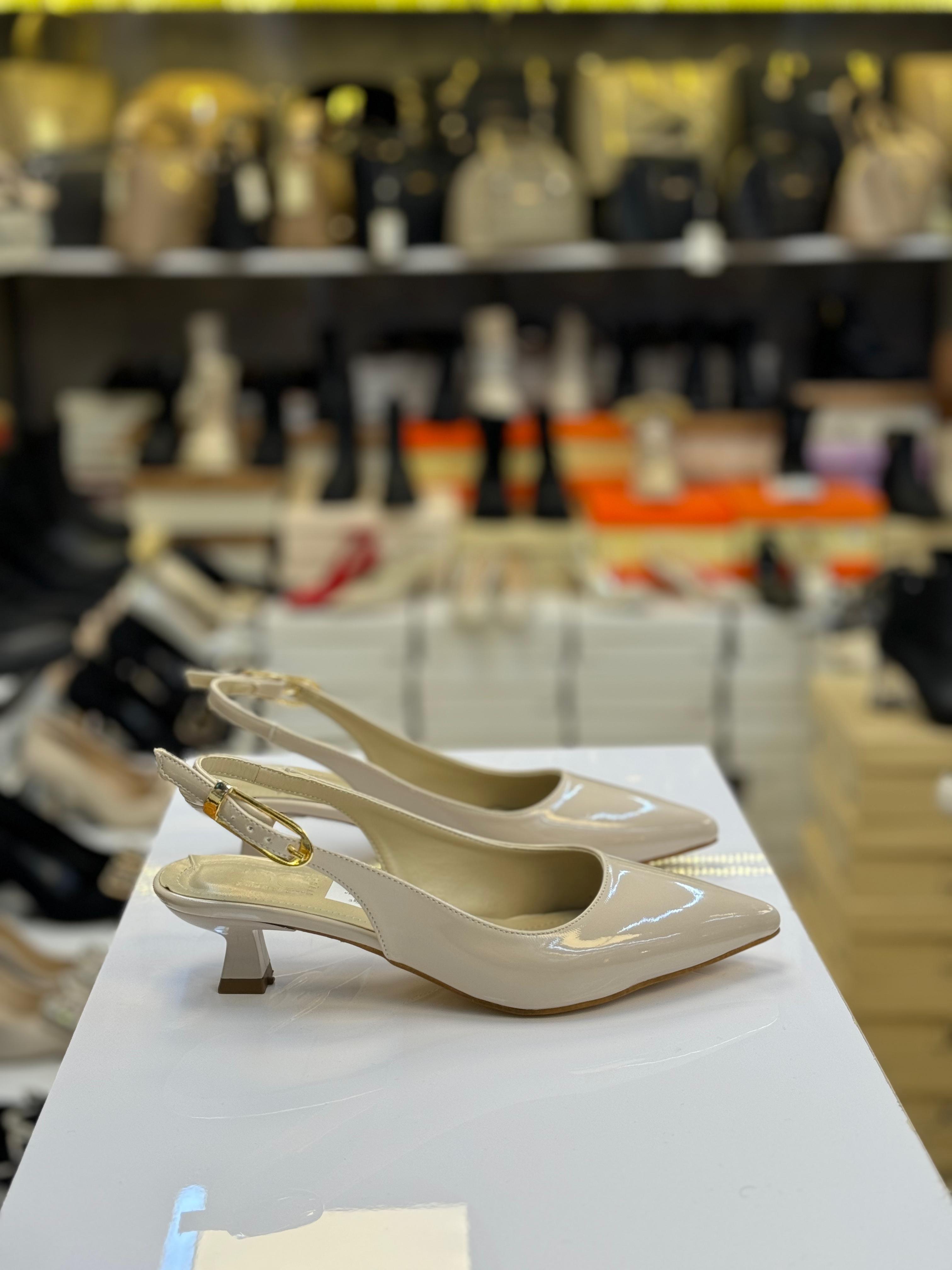 Arkası Açık Ten Rugan Stiletto Kısa Topuk