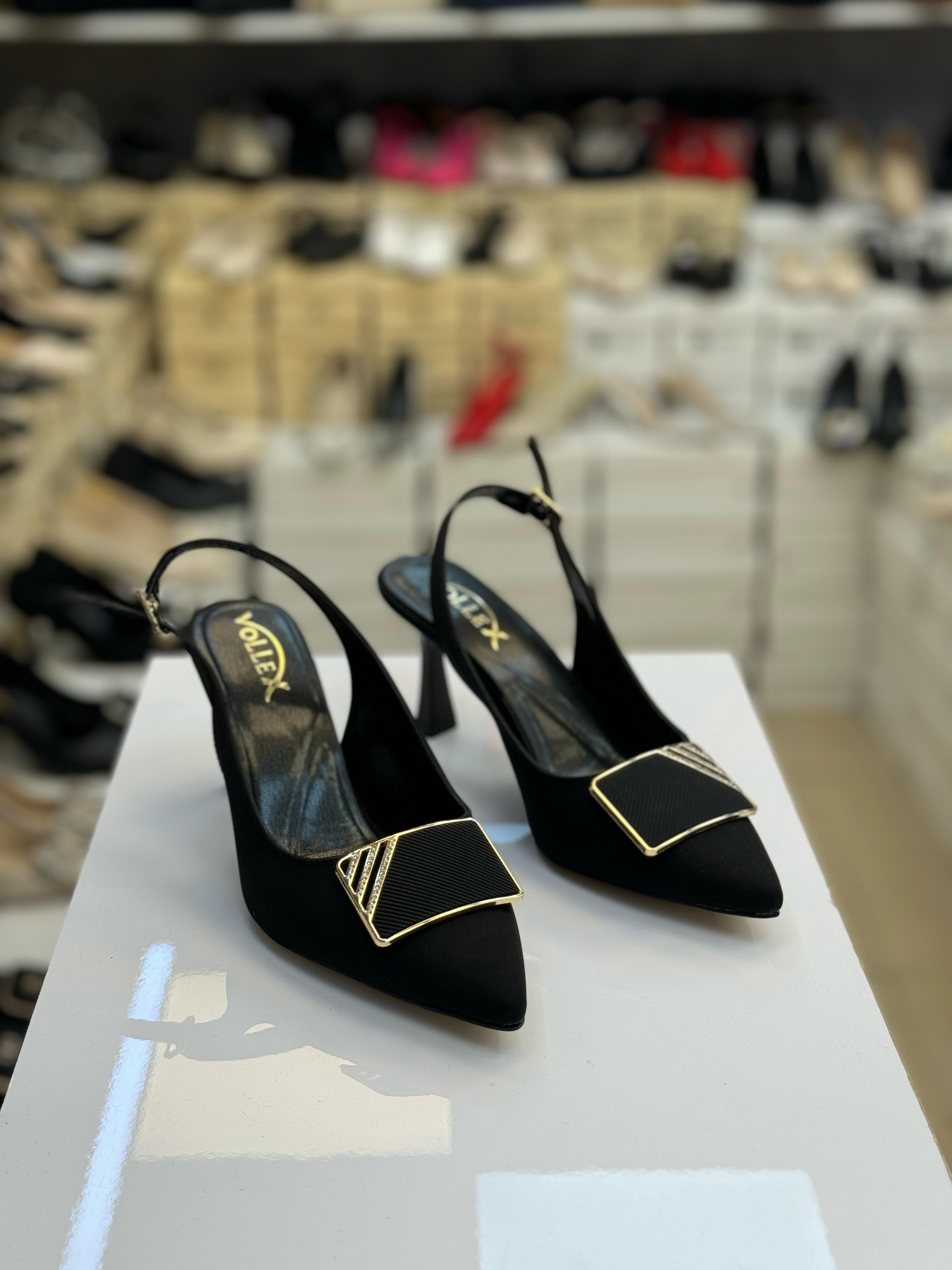 Arkası Açık Tokalı Rahat Stiletto