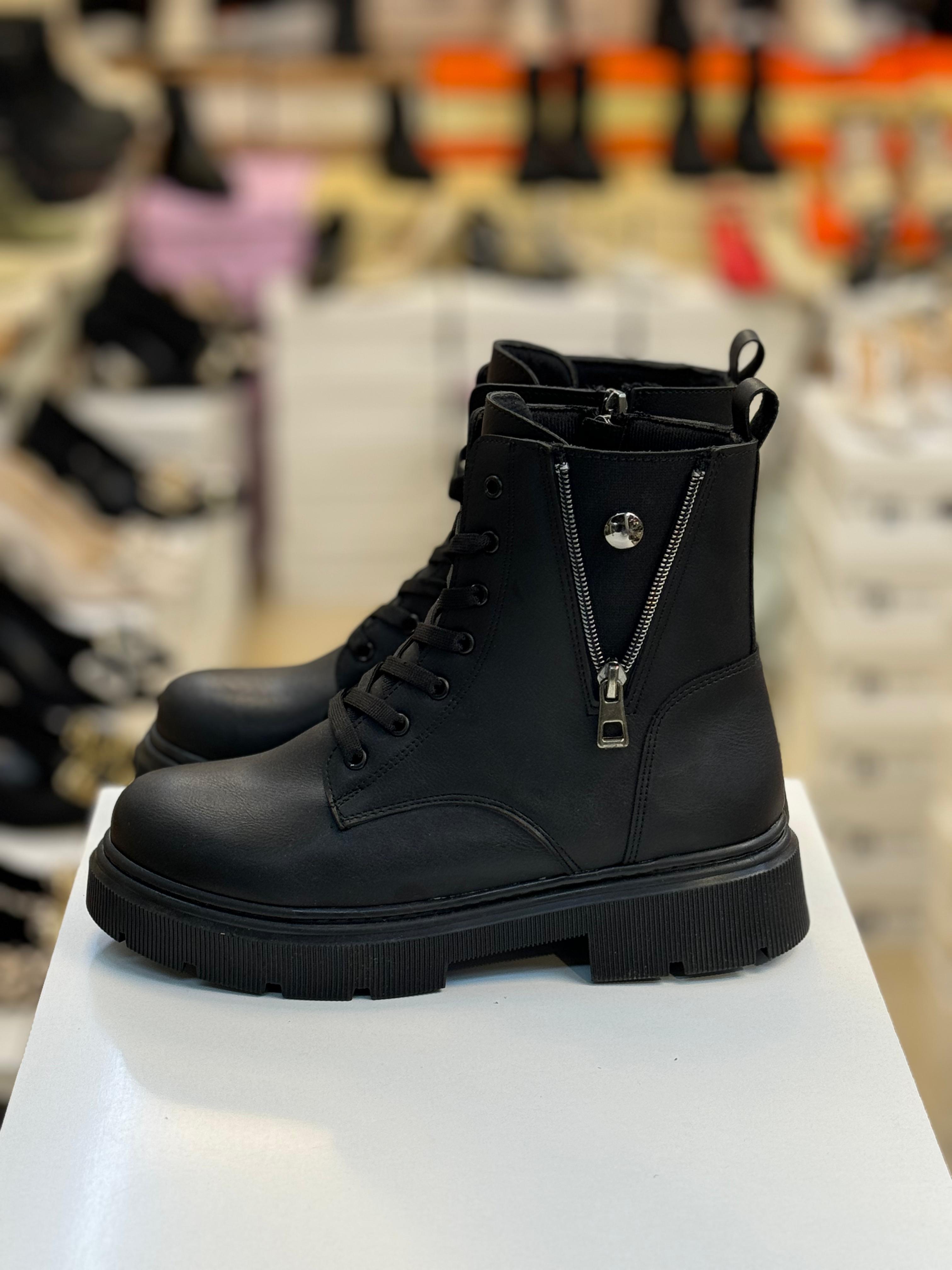 Bağcıklı Fermuar Aksesuarlı Siyah Kaymaz Taban Postal