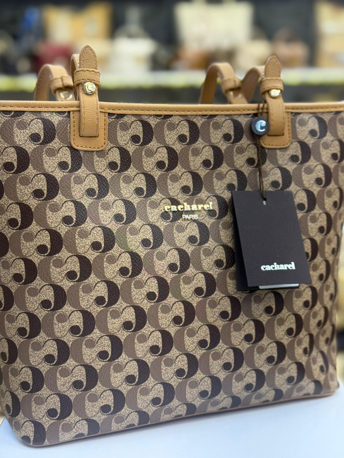 Cacharel Paris Uzun Çapraz Askılı El & Omuz Çantası 