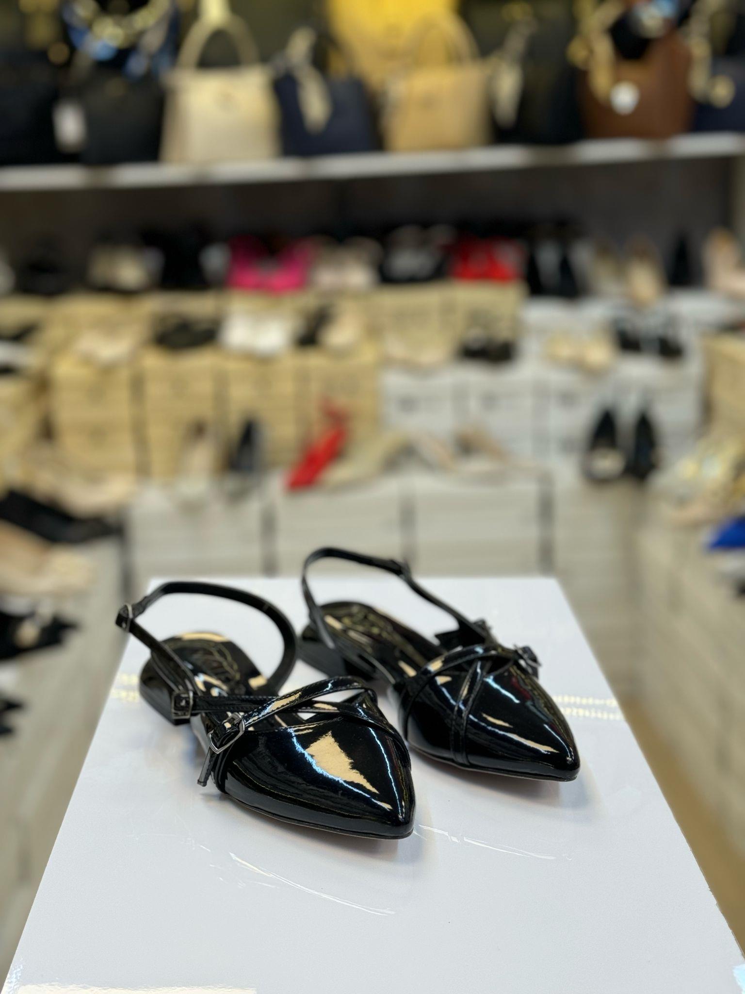 Çift Baretli Siyah Rugan Babet