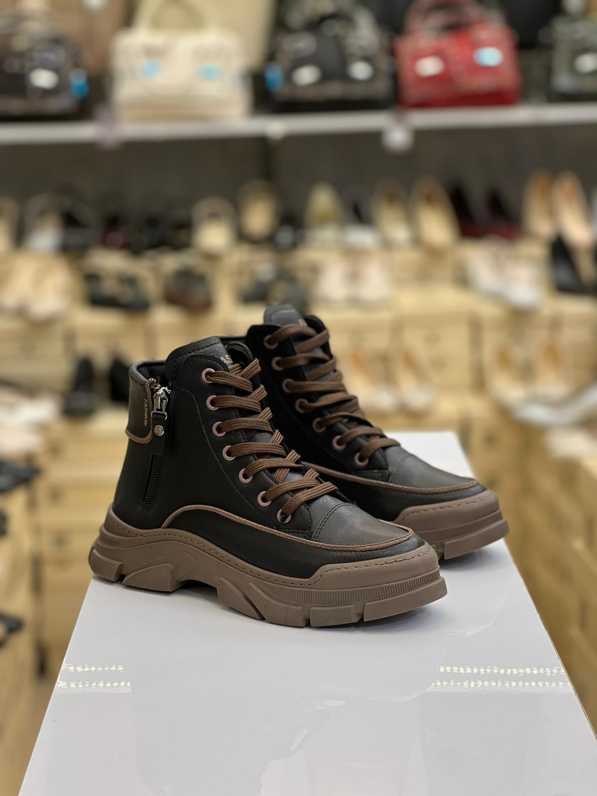 Çift Fermuarlı Çok Rahat Kaymaz Su Geçirmez Bot