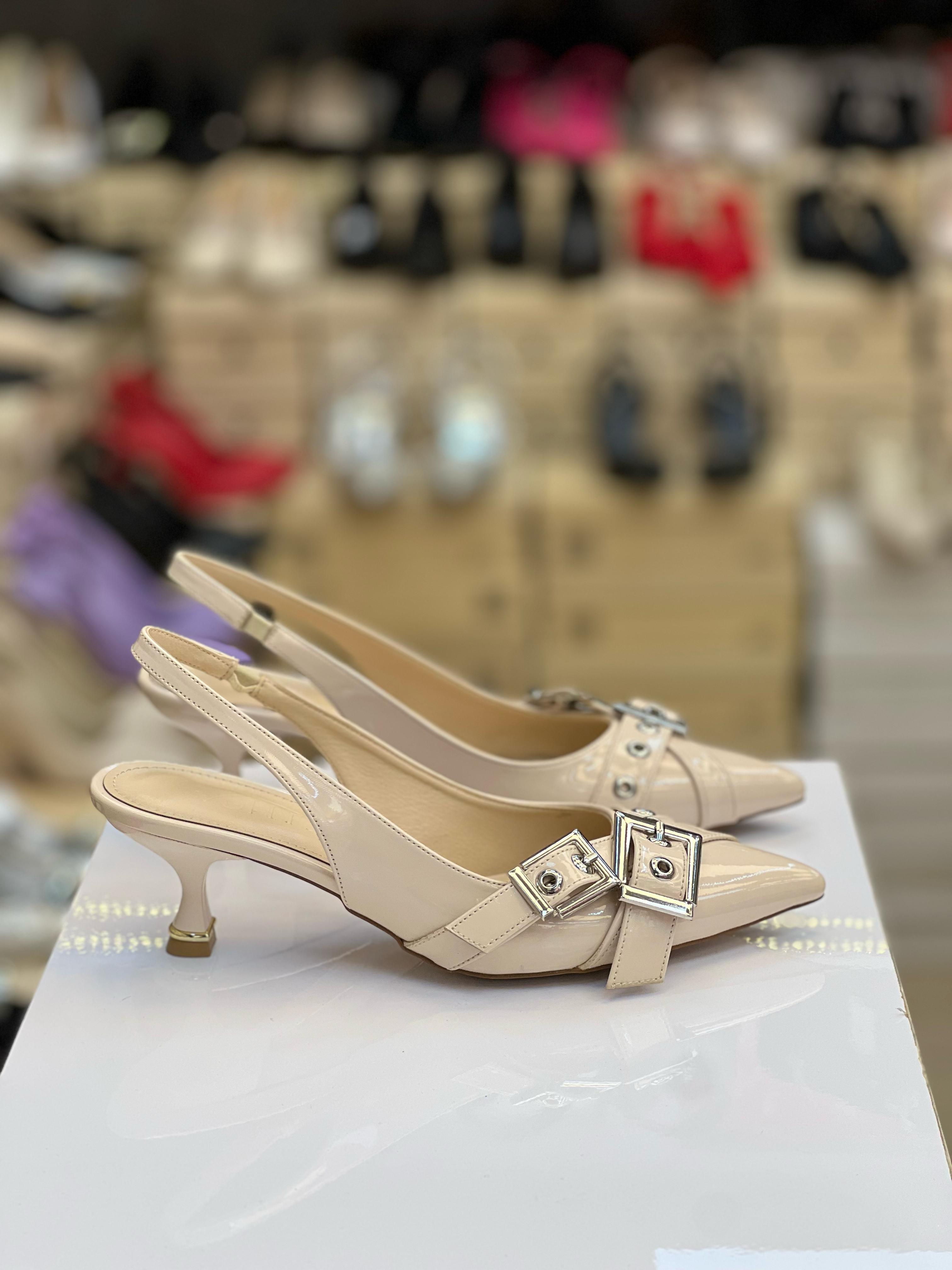 Çift Tokalı Siyah Topuklu Bayan Ayakkabısı