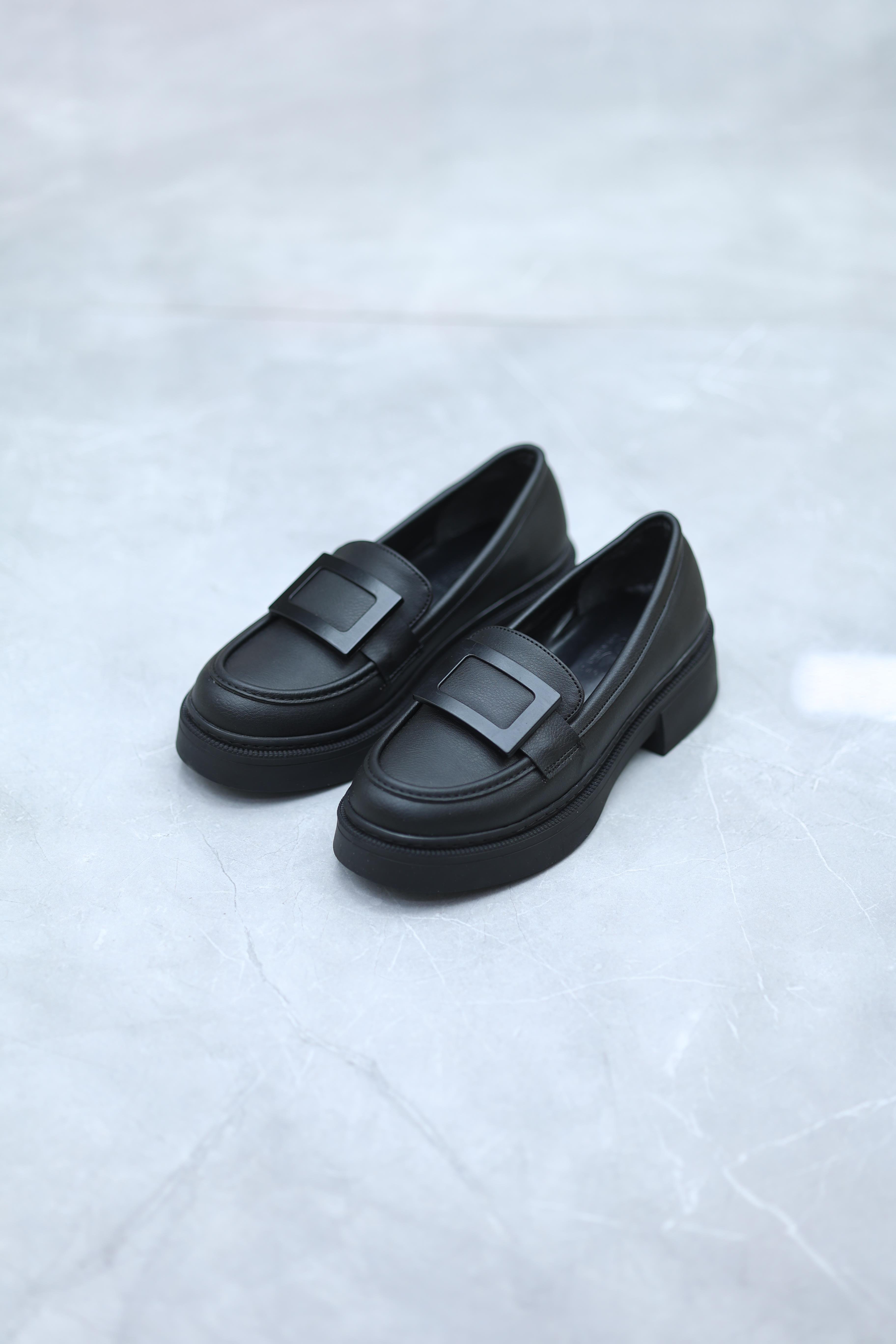 Deri Tokalı Kalın Taban Rahat Babet