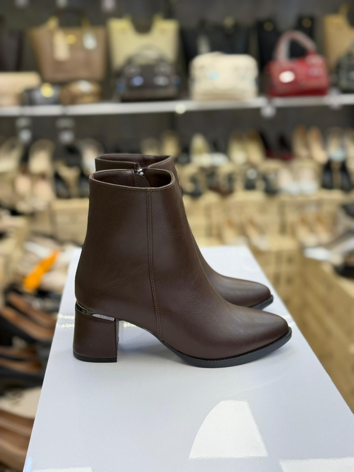 Düz Fermuarlı Kahve Bot