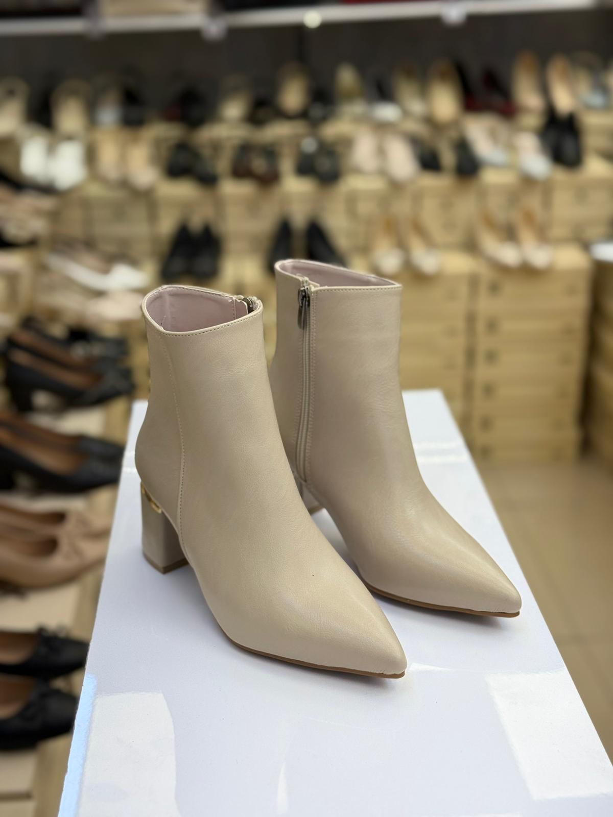 Düz Sivri Burun Galvaniz Ökçe Bot CC03-TEN