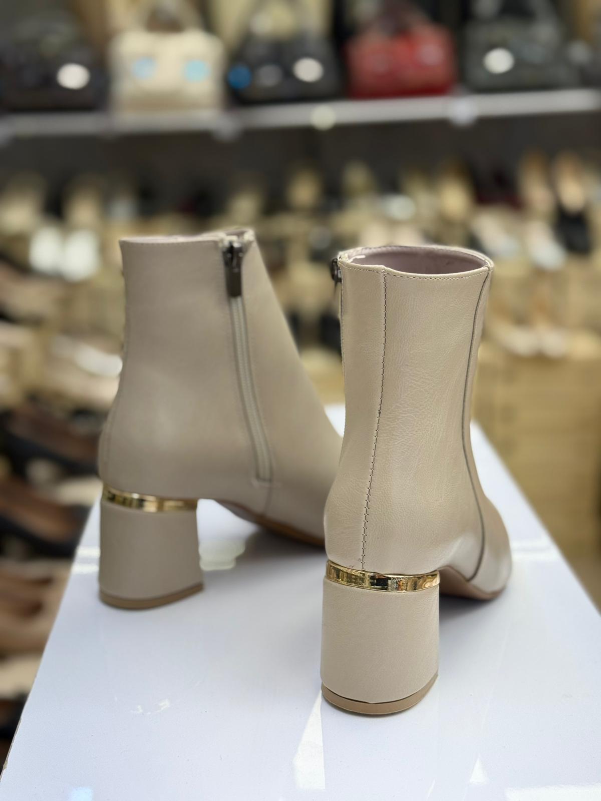 Düz Sivri Burun Galvaniz Ökçe Bot CC03-TEN