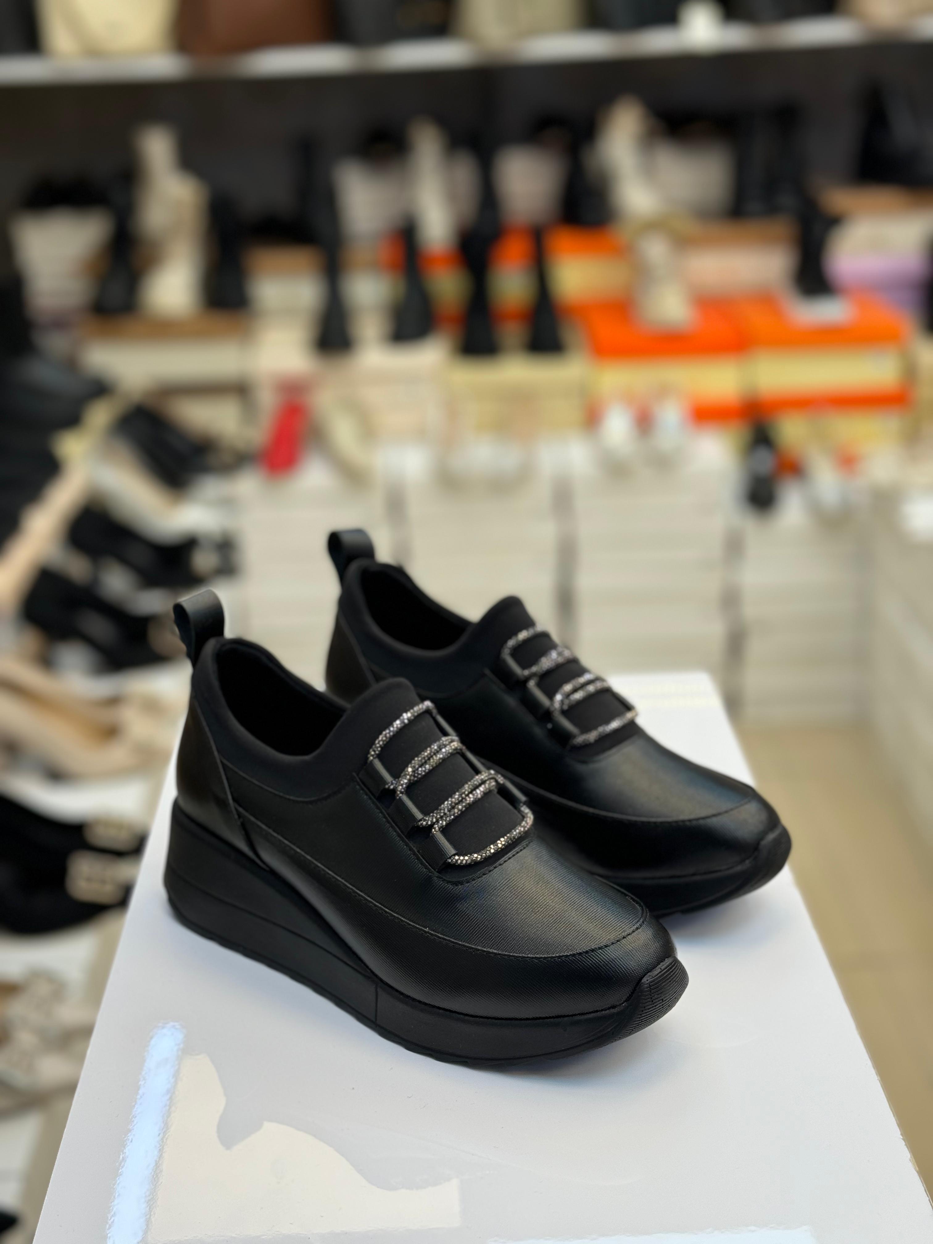 Günlük Streç Rahat Kadın Spor Ayakkabı Siyah