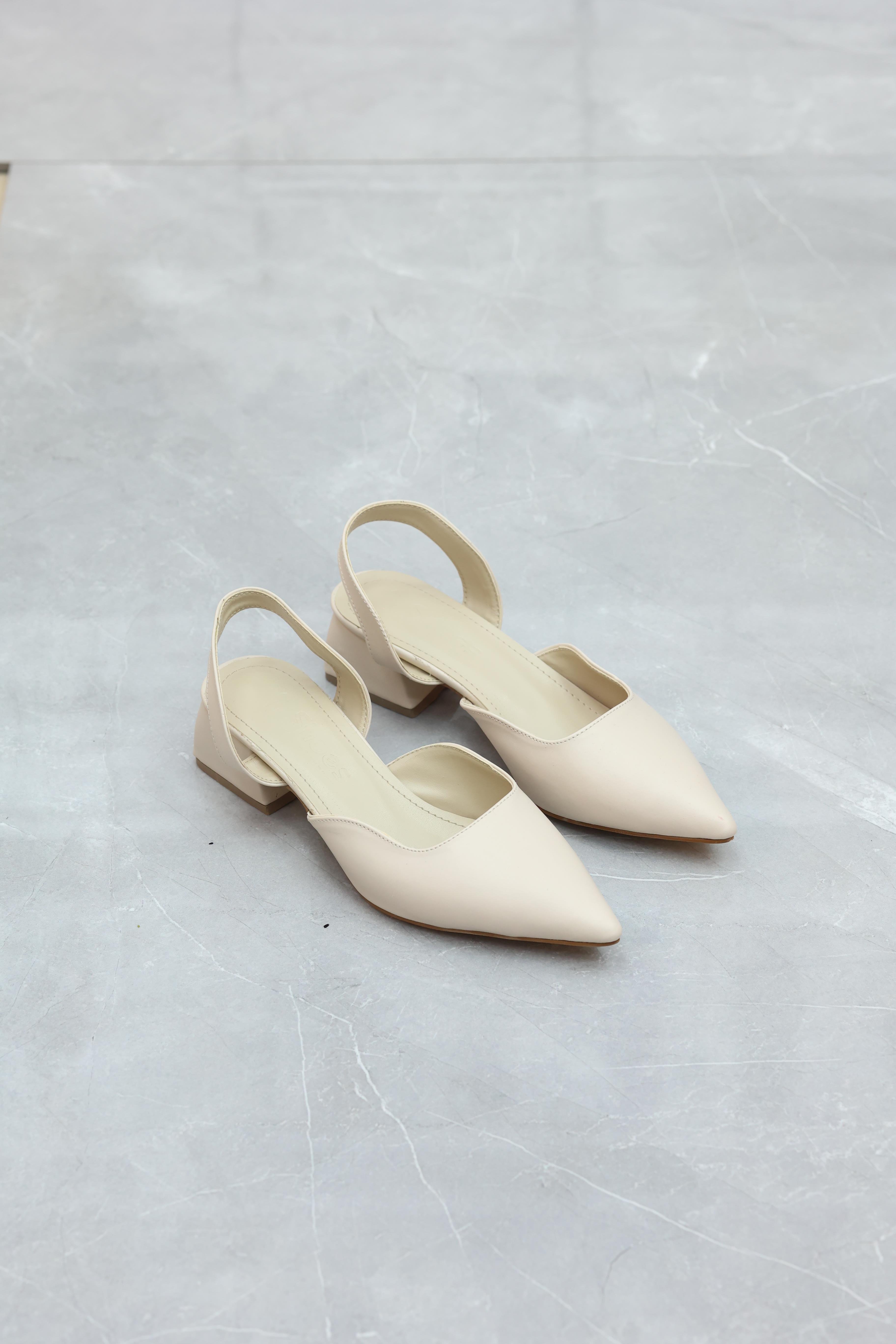 Hafif Topuklu Arkası Açık Krem