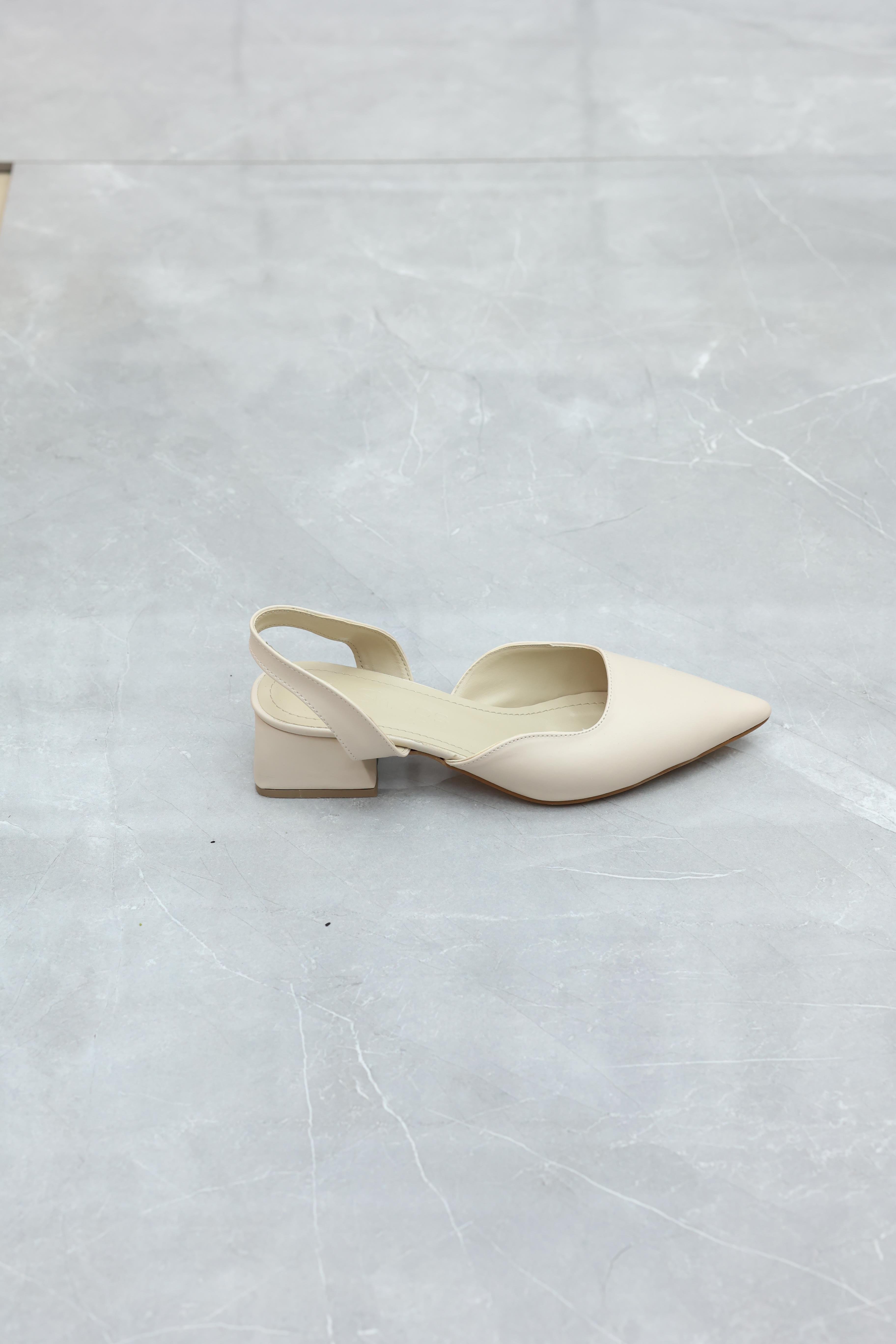 Hafif Topuklu Arkası Açık Krem