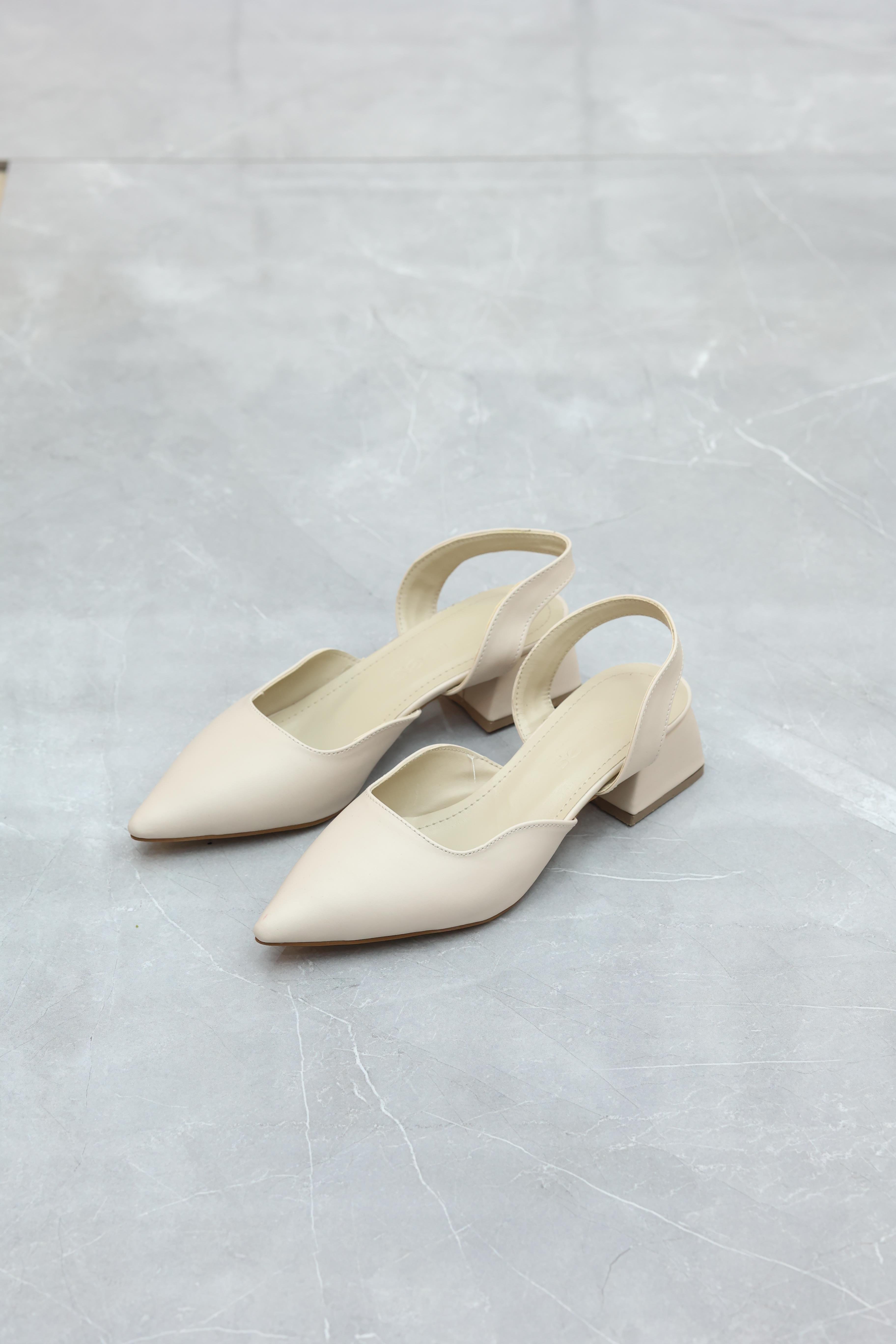 Hafif Topuklu Arkası Açık Krem