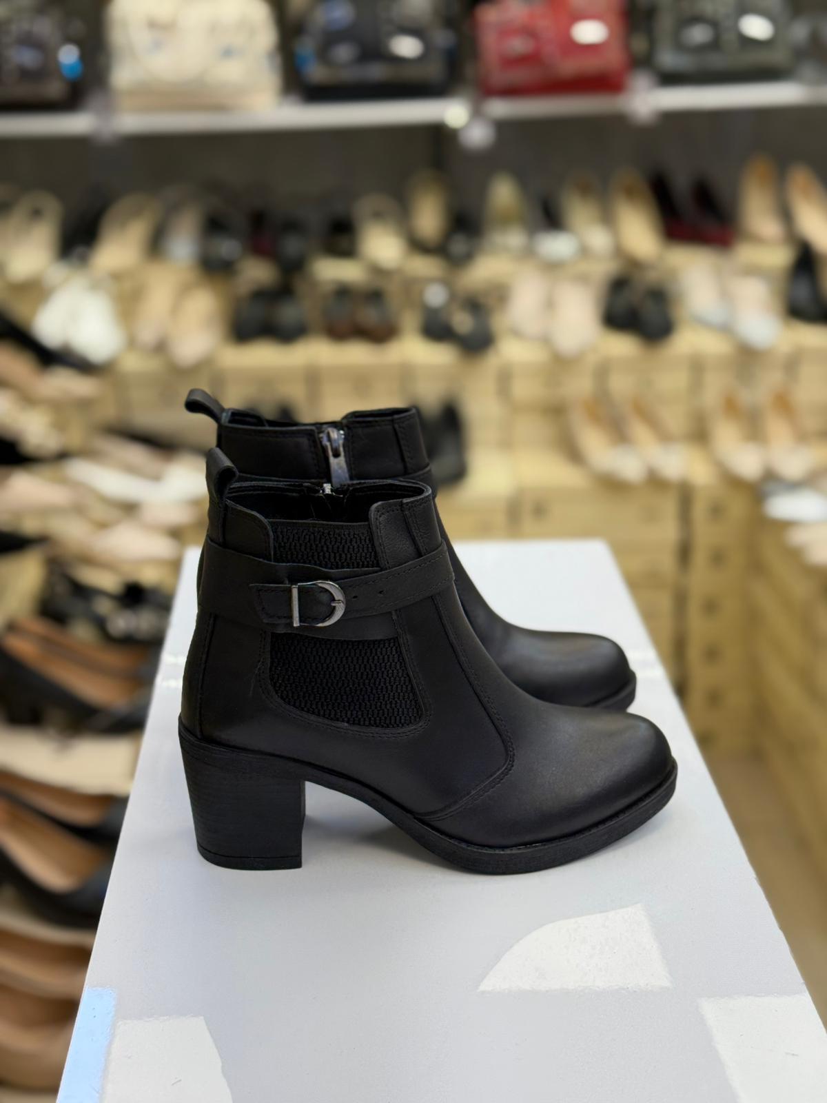 Hakiki Deri Siyah Topuklu Rahat Kadın Bot