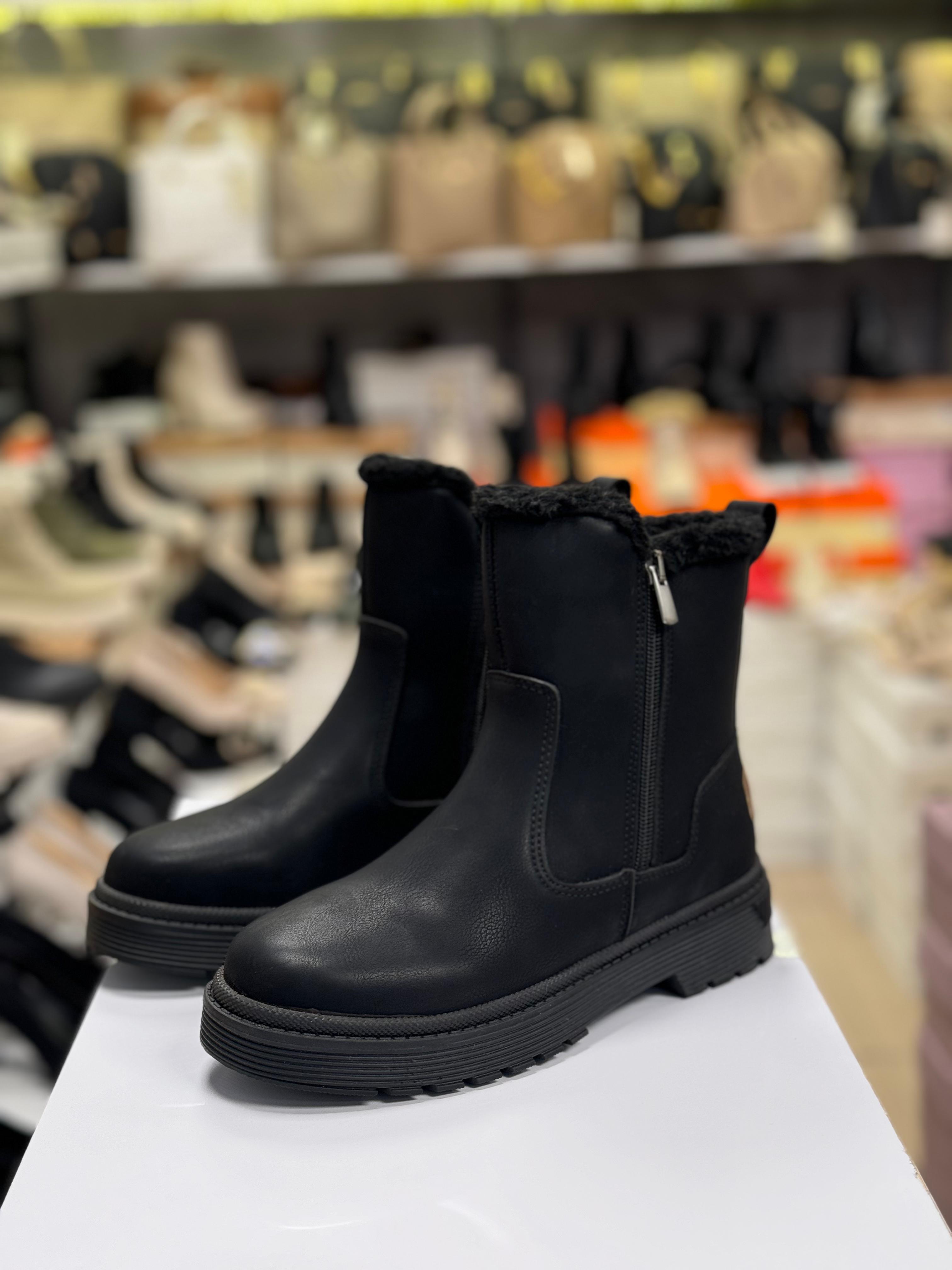 İçi Kürklü Siyah Çift Fermuarlı Bot Sıcacık