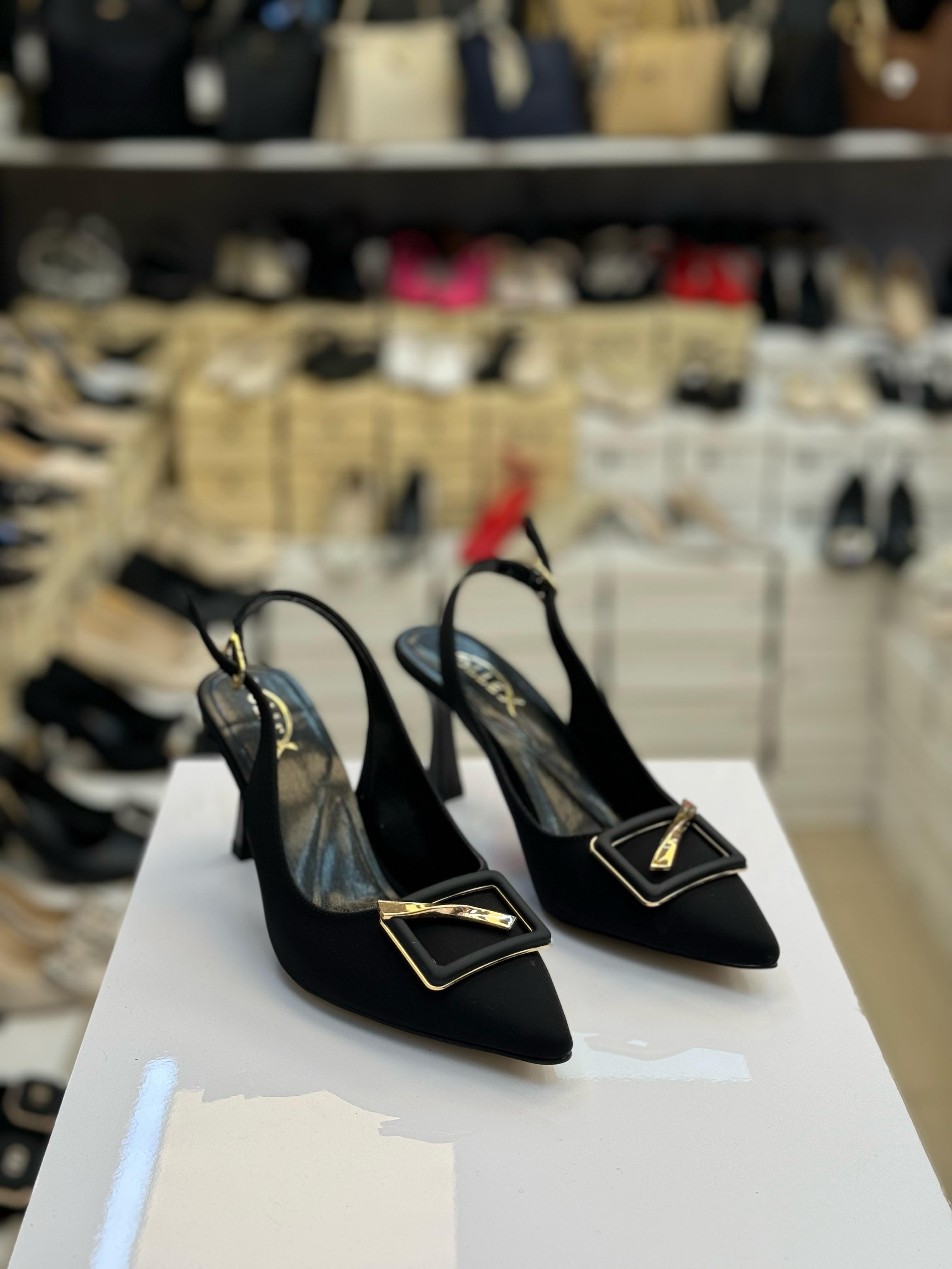 İthal Tokalı Arkası Açık Siyah Stiletto