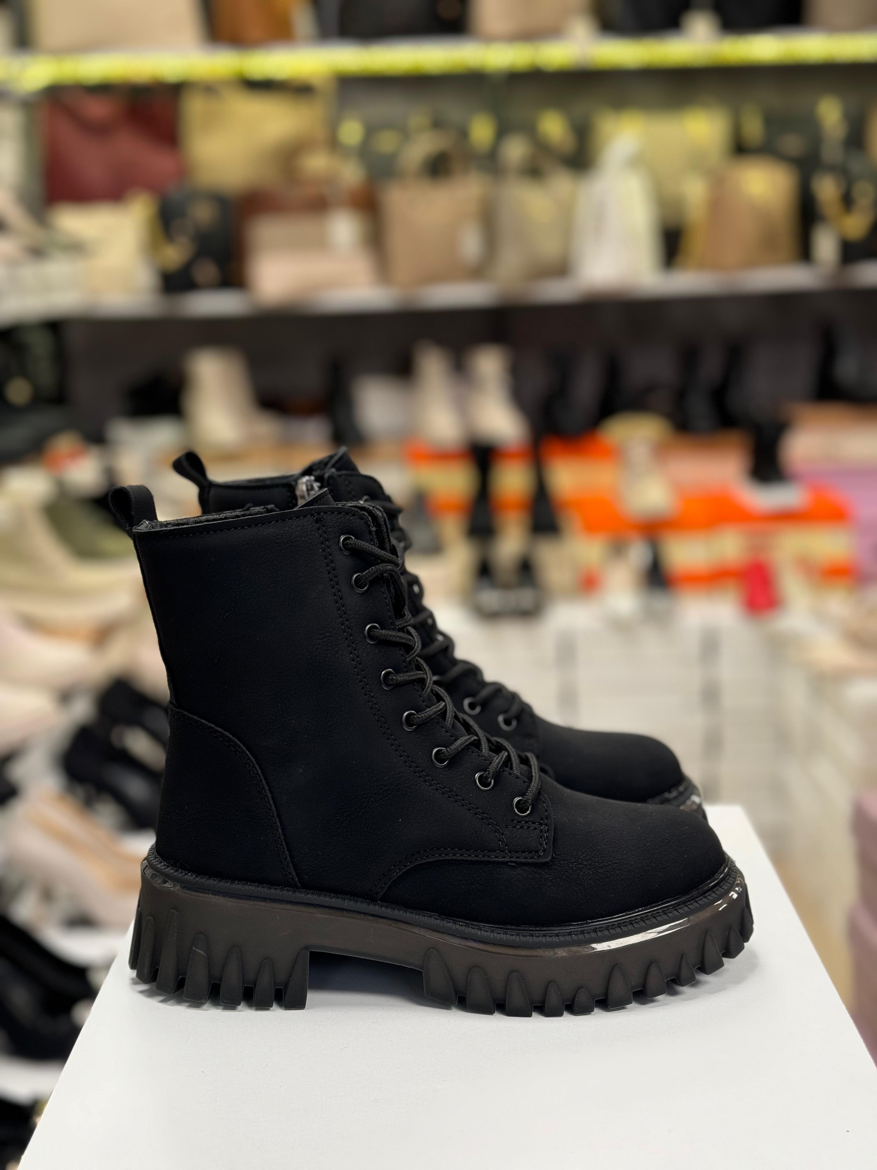 Kadın Bağcıklı İçi Kürklü İthal Taban Postal Siyah Zümrüt